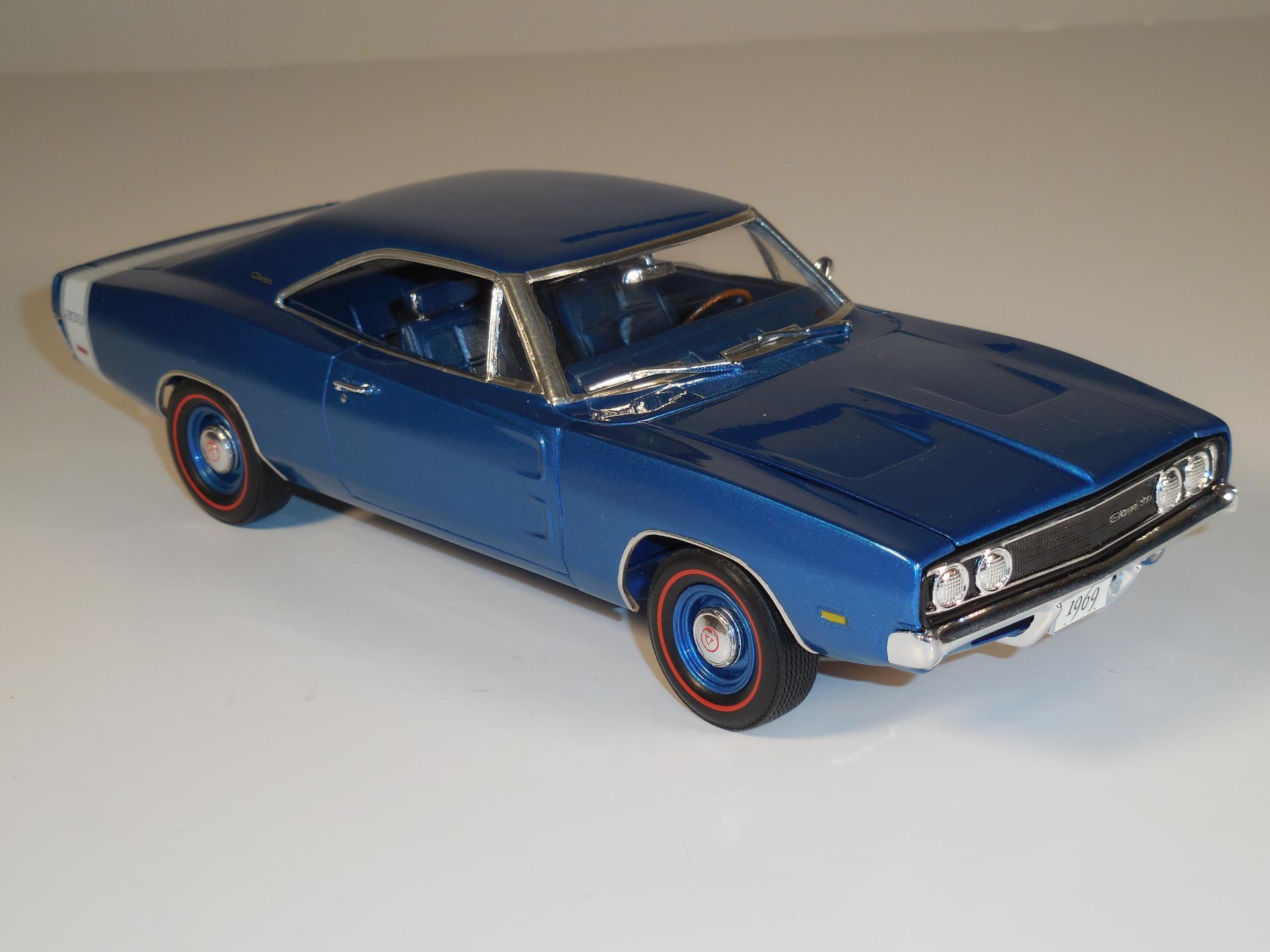 69 Charger 500 b.JPG