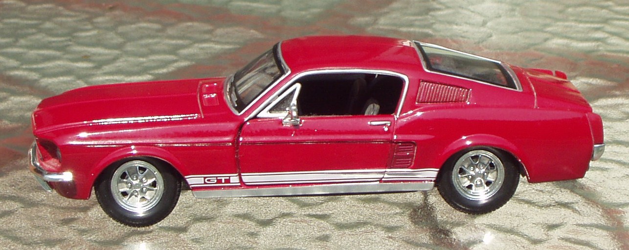 67MustangGT03.jpg.57b05d6908365477cbda482007706b7c.jpg