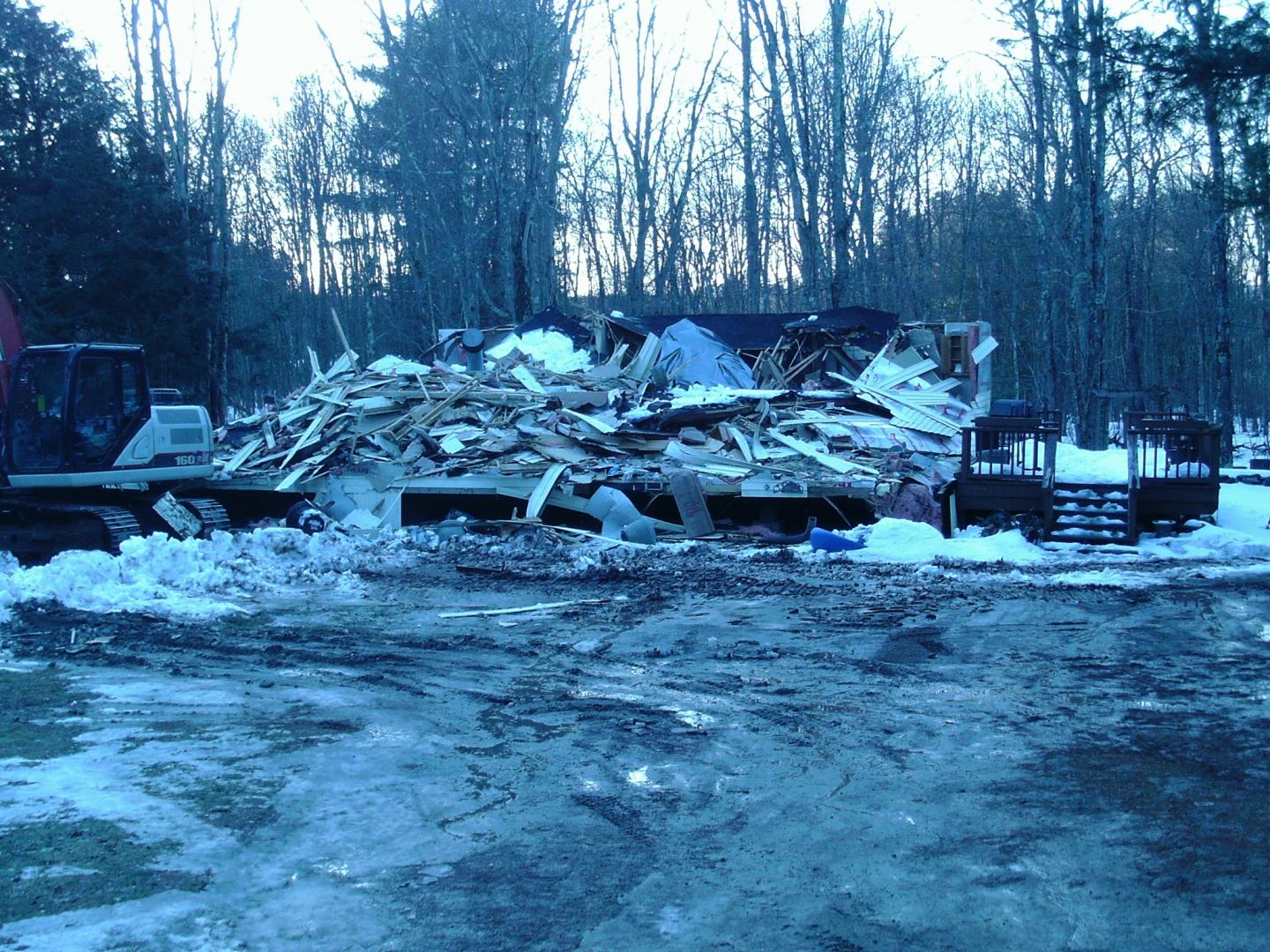 house demo feb4 004.JPG