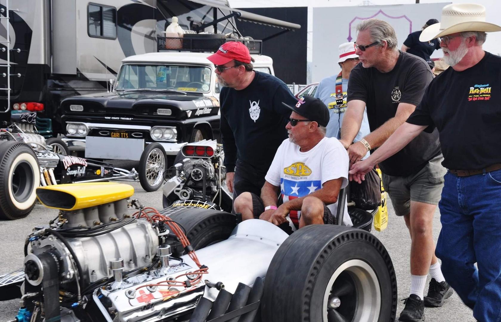 Bob Higginson and crew Irvindale 51819.jpg
