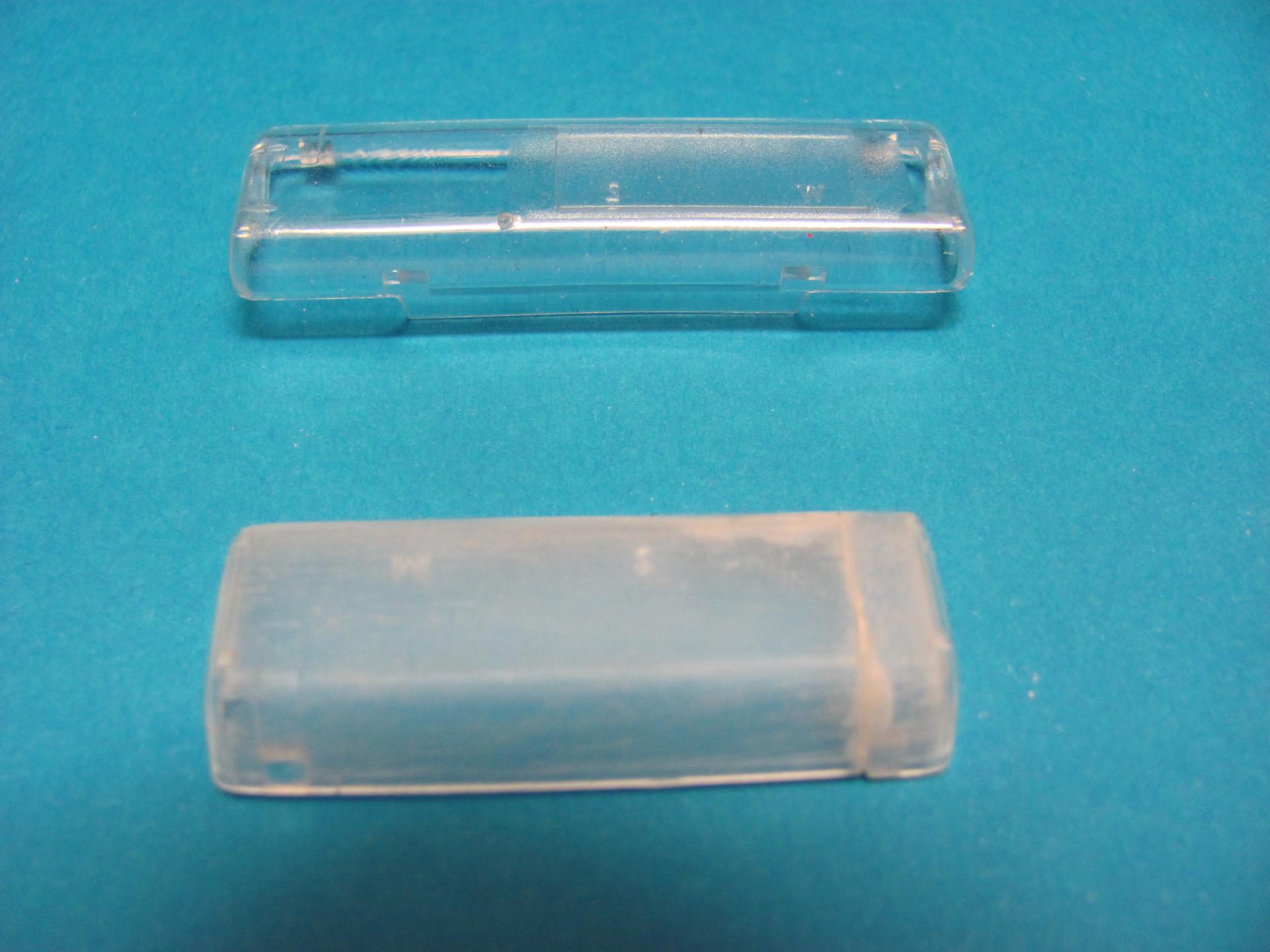 Razor blade fuel tank cover..JPG