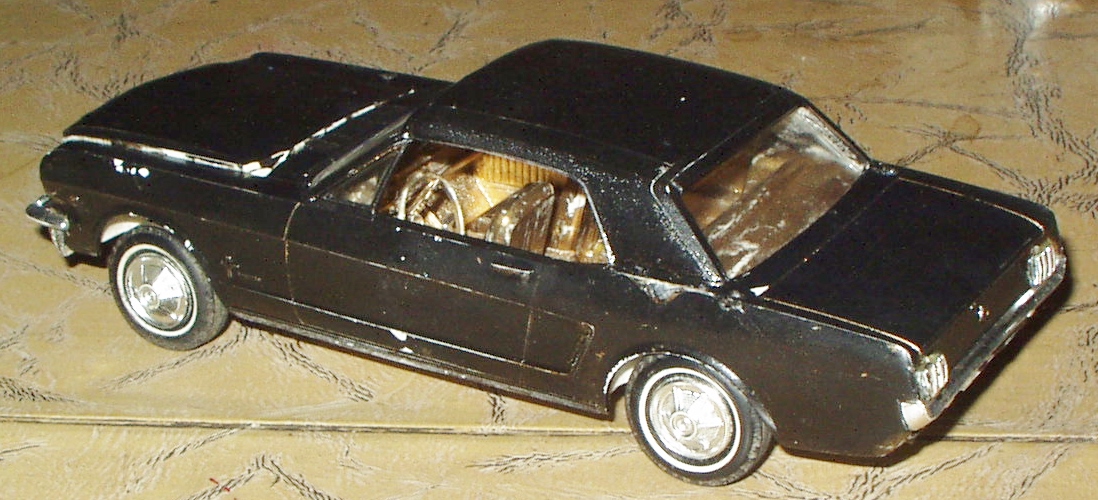 65MustangGBBlack03.jpg.9156103dbcdc87bfa98c1a7d9532b9ee.jpg