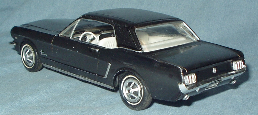 65MustangGBBlack17.jpg.4de491cf9cf486ca005214d3bc24545a.jpg