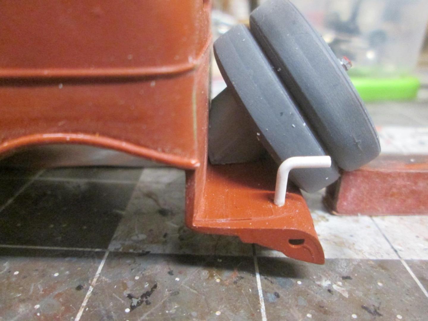 Spare tire stanchion.JPG 3.JPG