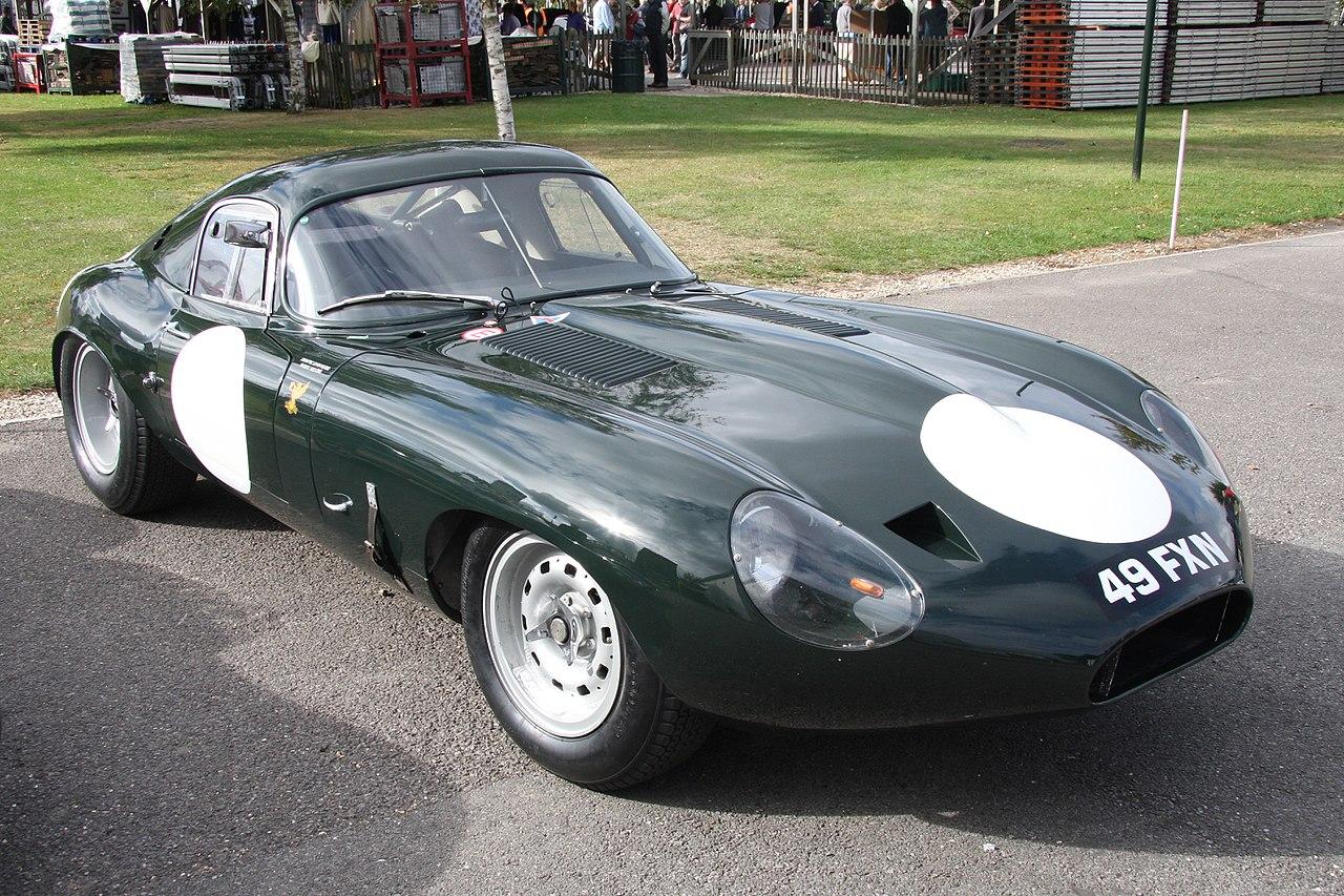 1280px-Jaguar_E-type_Lightweight_Low_Drag_Coupe_-_Flickr_-_exfordy.jpg