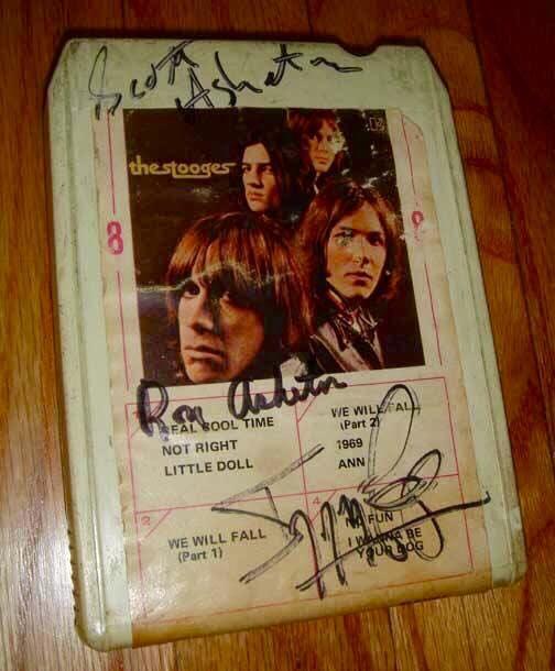 Stooges8track.jpg.c616475780e1afa3c939995fbfc0fcb7.jpg
