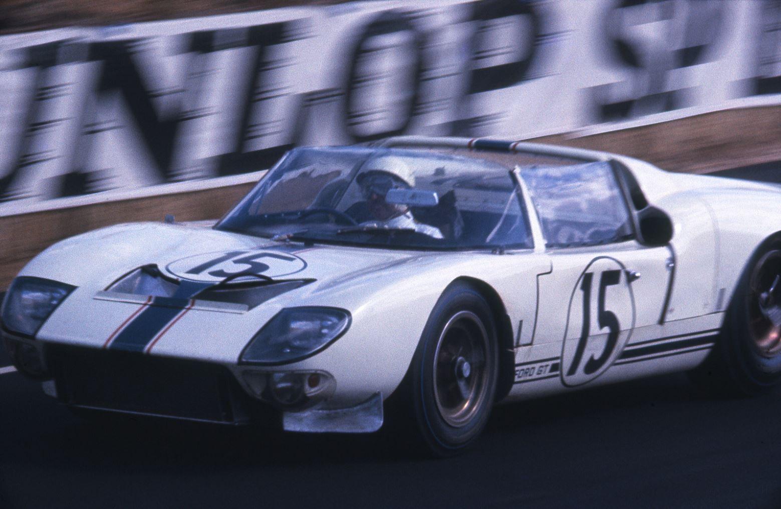 1399153362_Ford_GT40_1965_15_GT109_Ligier-Trintigant_023.JPG.a2bff52bc2c87d8d491e846cc528d78b.JPG