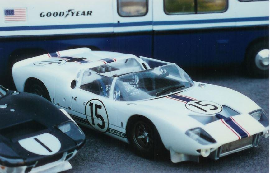 GT40_2.JPG.087a4ecc00d7b64538d94358ef4d054a.JPG