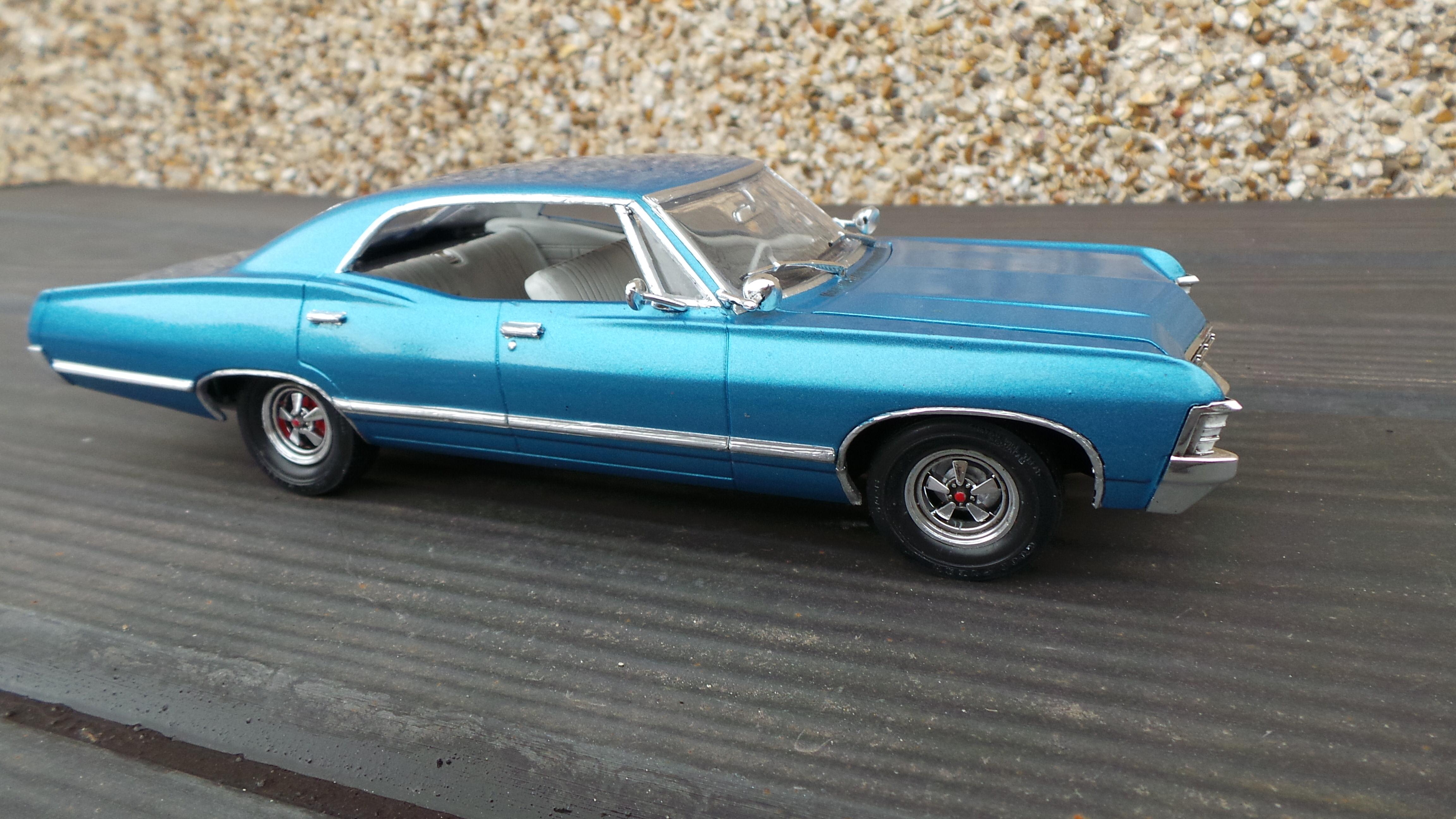 Supernatural Theme 1967 Chevrolet Impala Sport Sedan 1:43