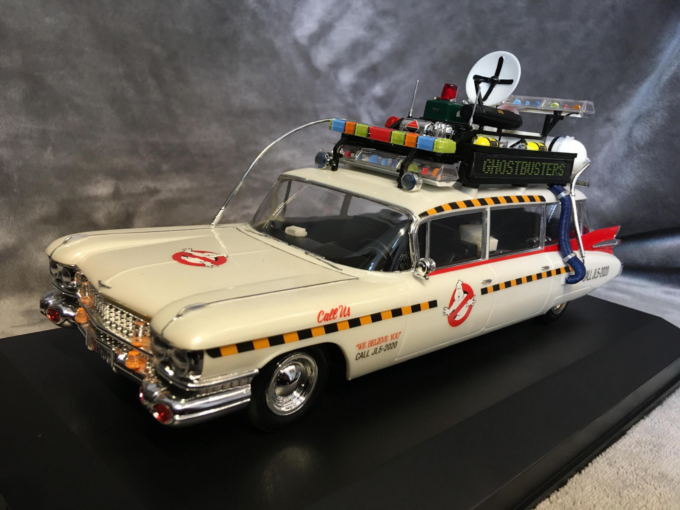 1959 ECTO-1A Cadillac Miller-Meteor (Ghostbusters 2).JPG