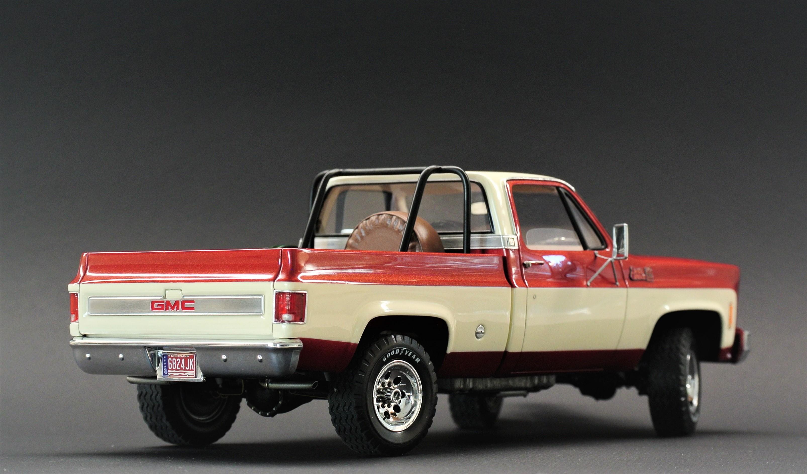 77 GMC Sierra GMC Pickup with snow plow Revell Model Trucks Pickups Vans SUVs Light Commercial Model Cars Magazine Forum