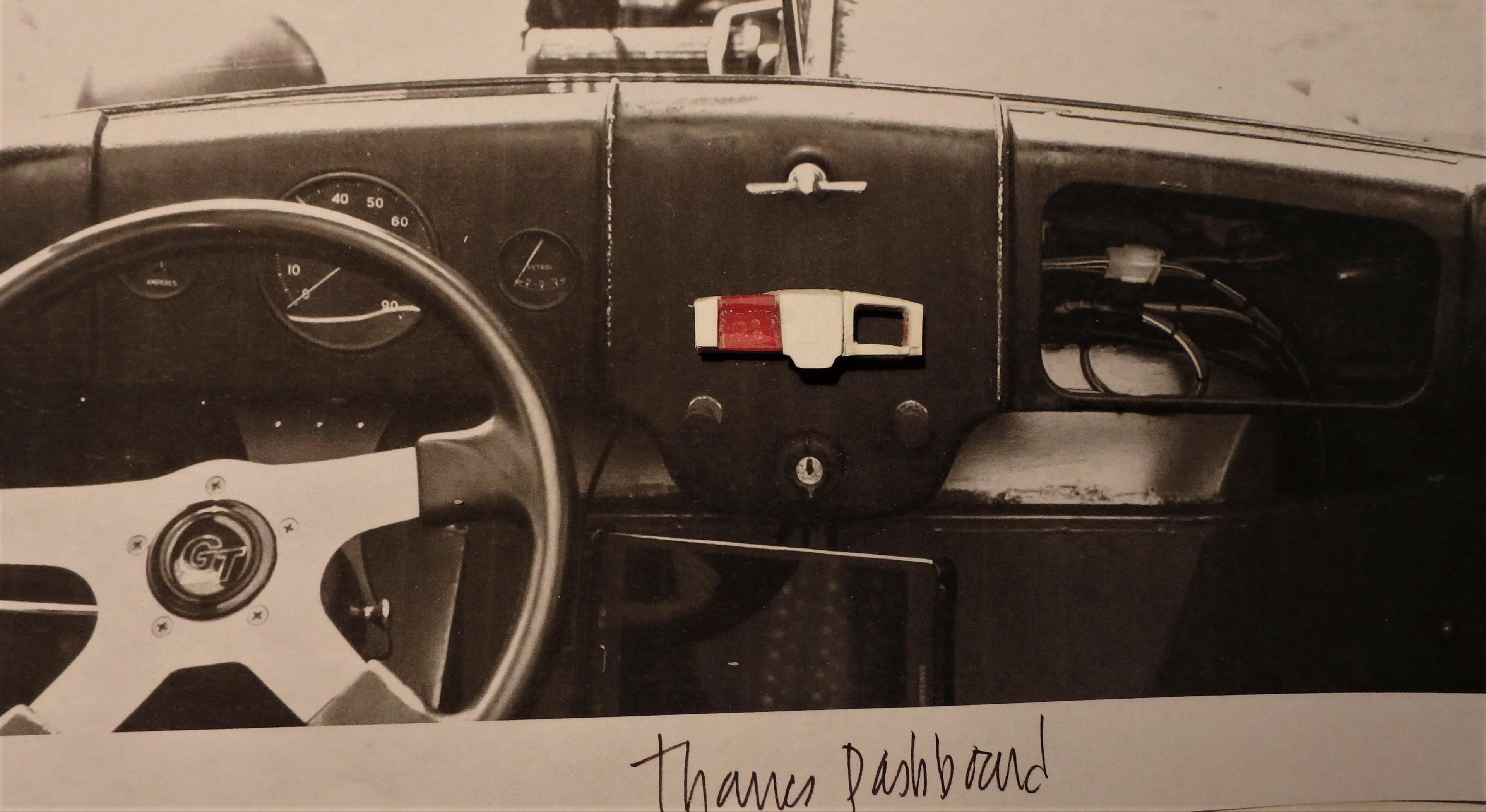 Thames dash board.JPG