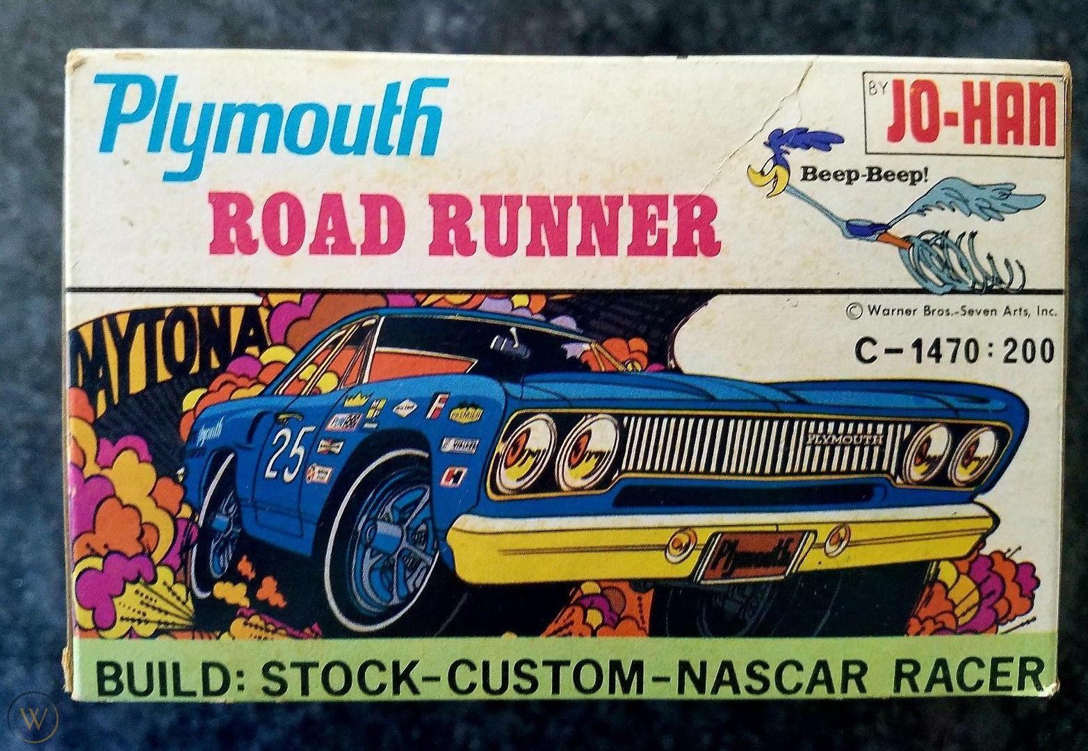 vintage-johan-1970-roadrunner-model_1_6fc4f9792735d55575b5c00b44058cc1.jpg
