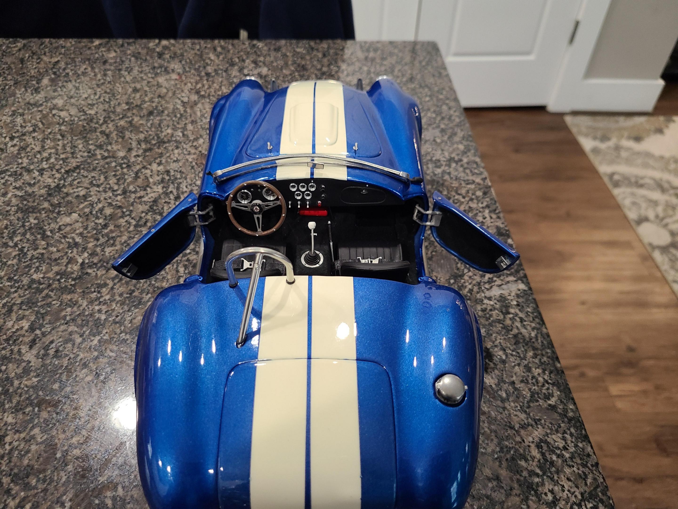 img cobra-model-top.jpg