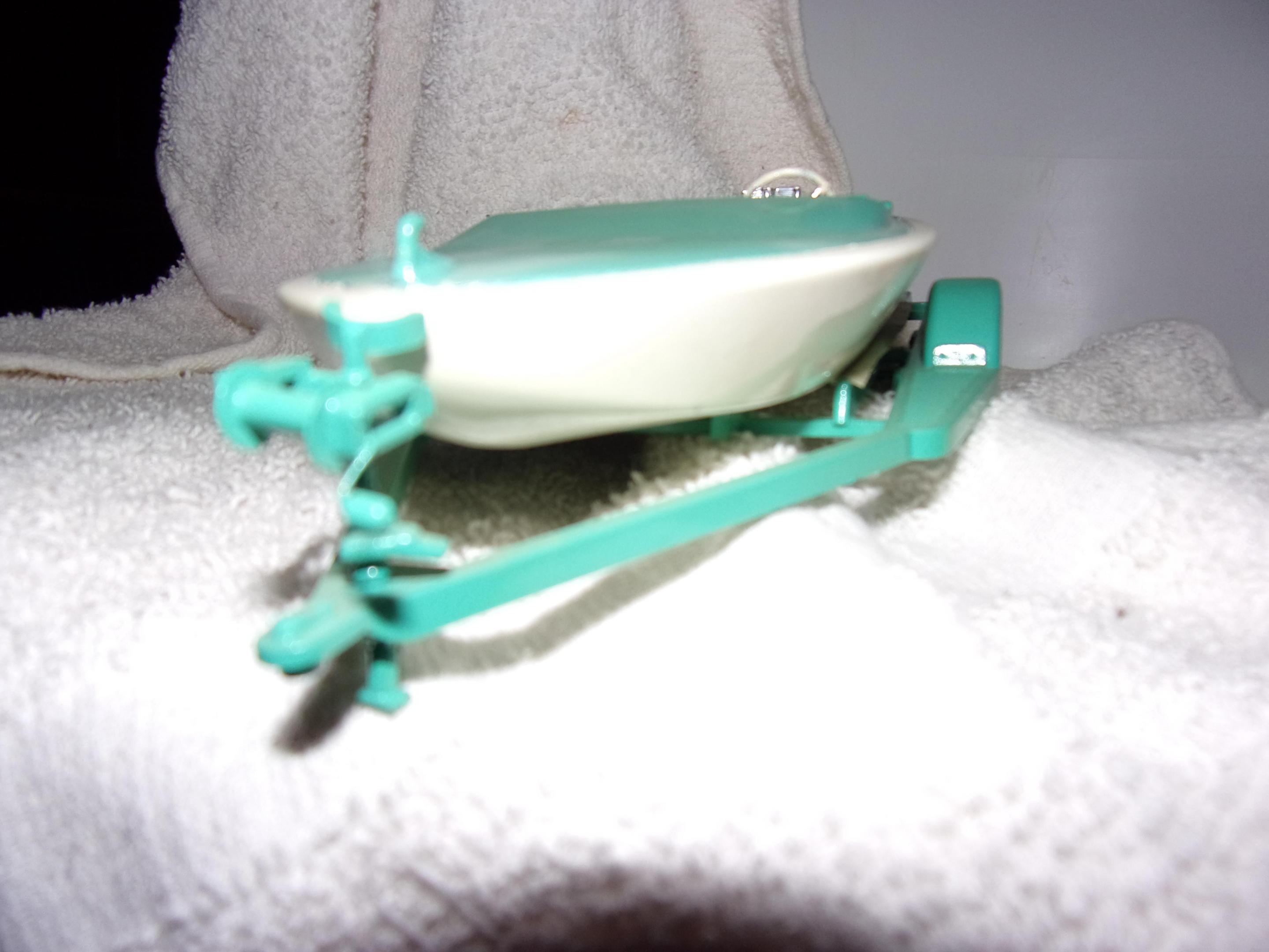 AMT Boat on Trailer f 1 .JPG