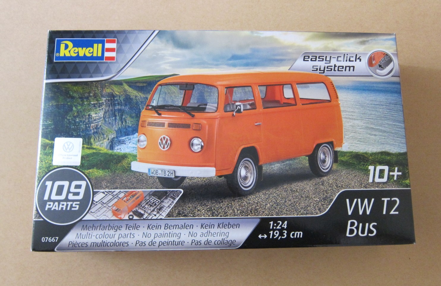 REVELL Model W/Paint VW T2 Bus