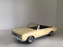 AMT 1964 Olds Cutlass.jpg