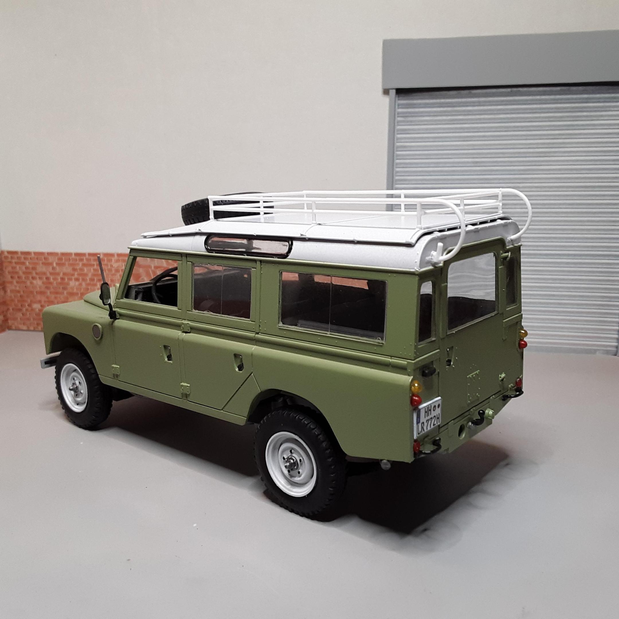 land rover 2.jpg