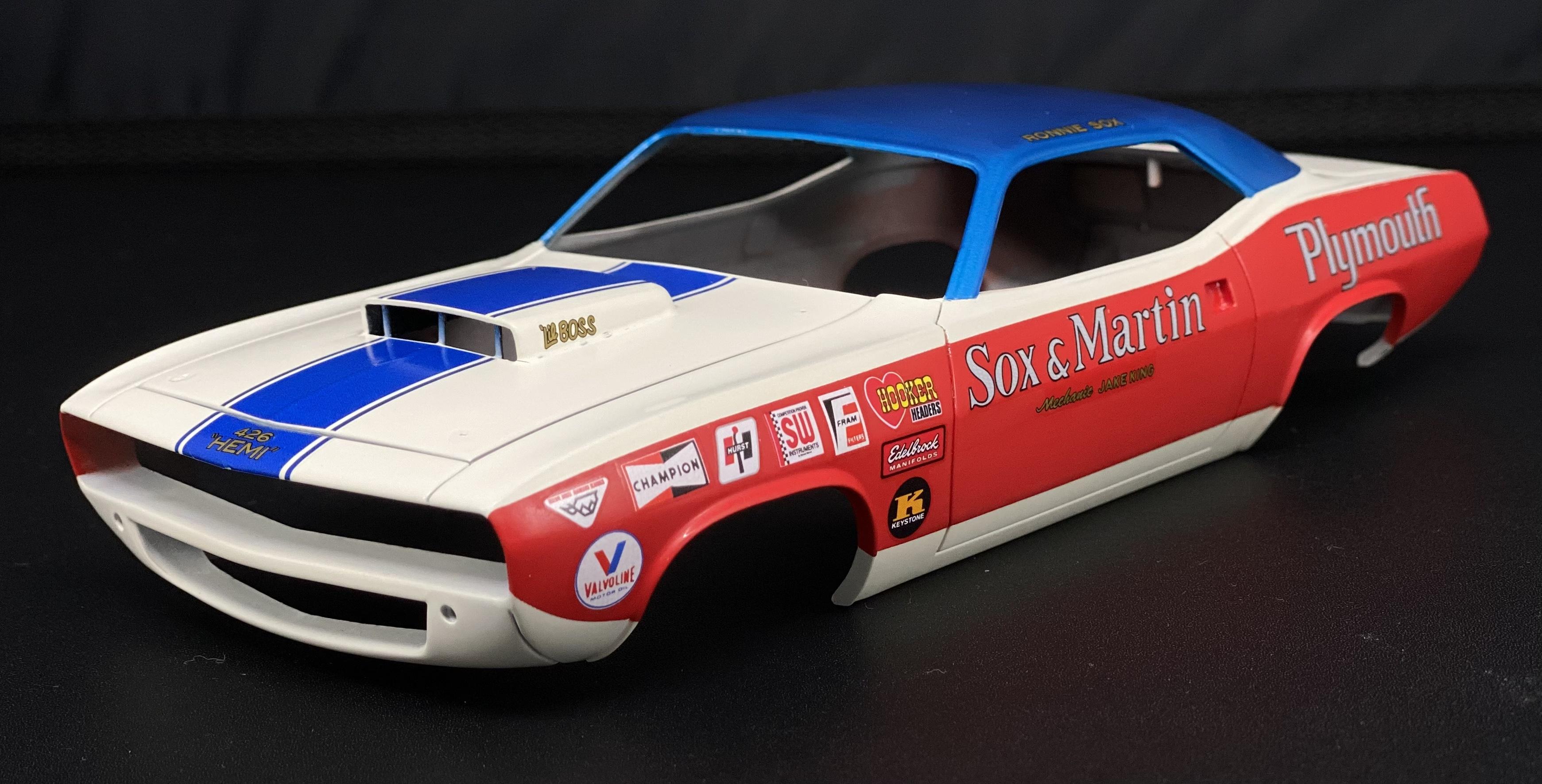 Revell 1/25 '70 Sox/Martin Plymouth Hemi Cuda - YouTube
