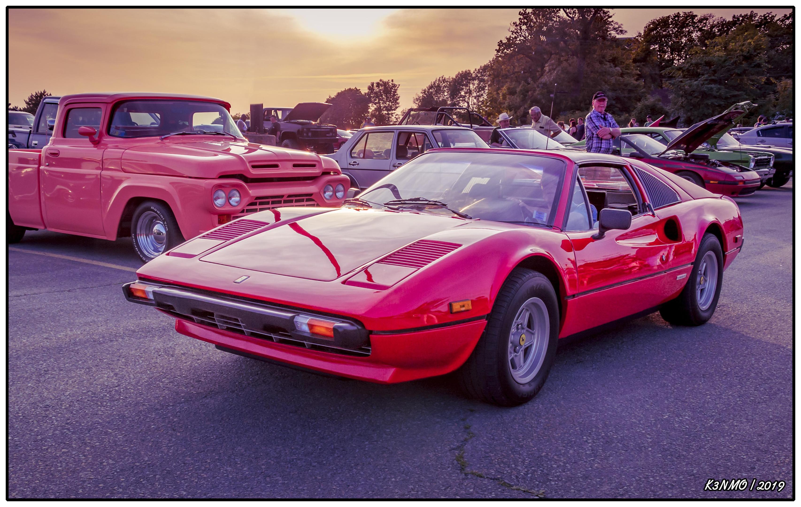 Ferrari at sunset entering {A&W 07-04-2019}=KRM.jpg