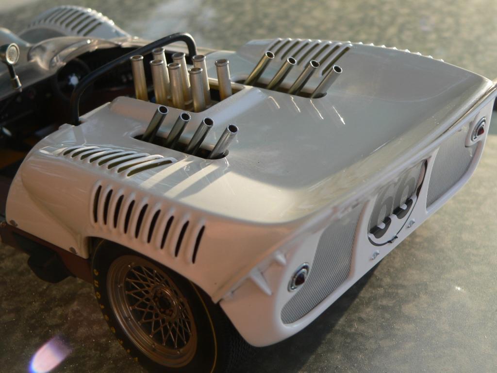 車 AUTO・Art 1/18 Chaparral ダイキャスト