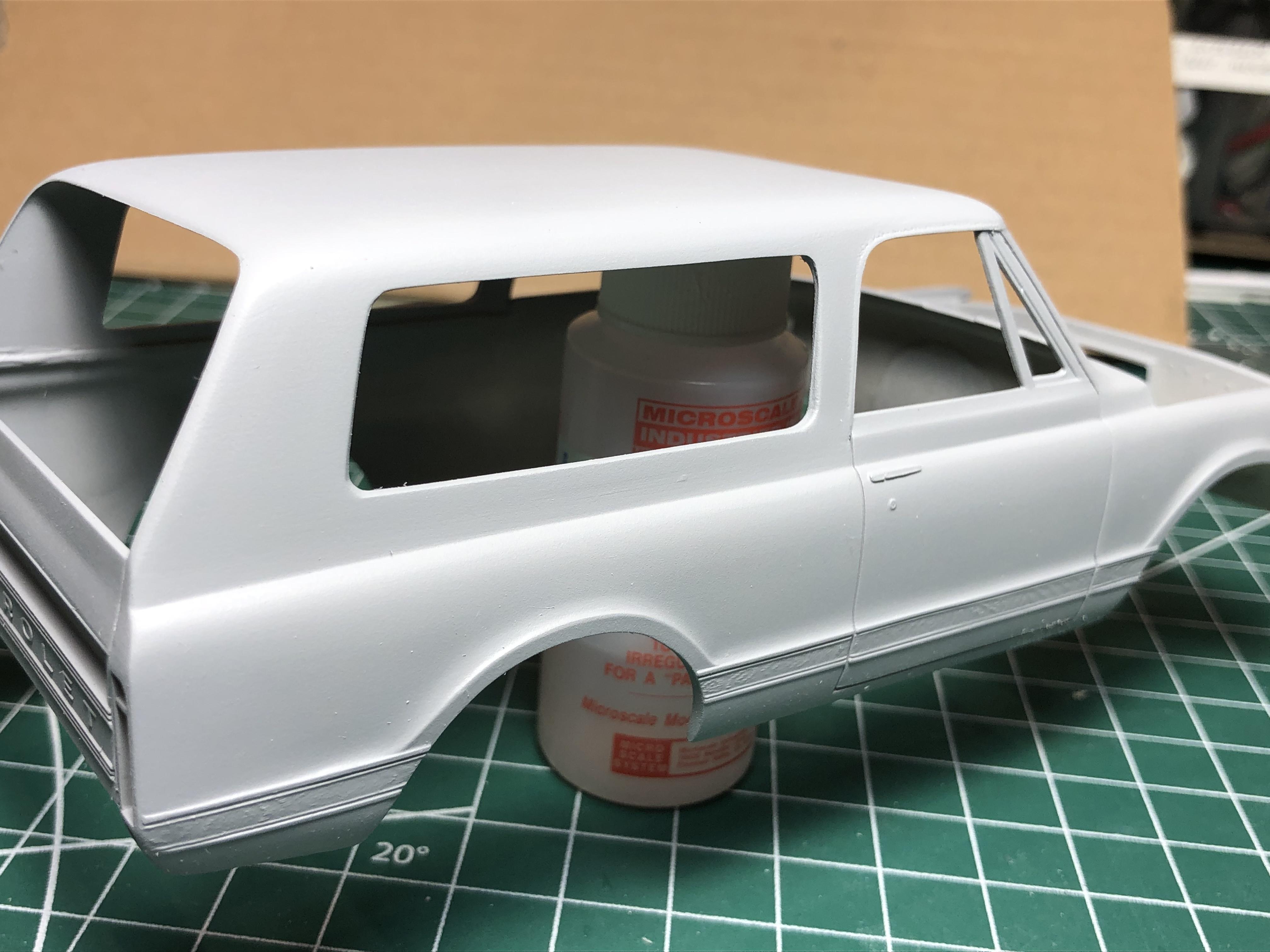 AMT 1972 Chevy Blazer Crew Chief 1:25 Plastic Model Truck