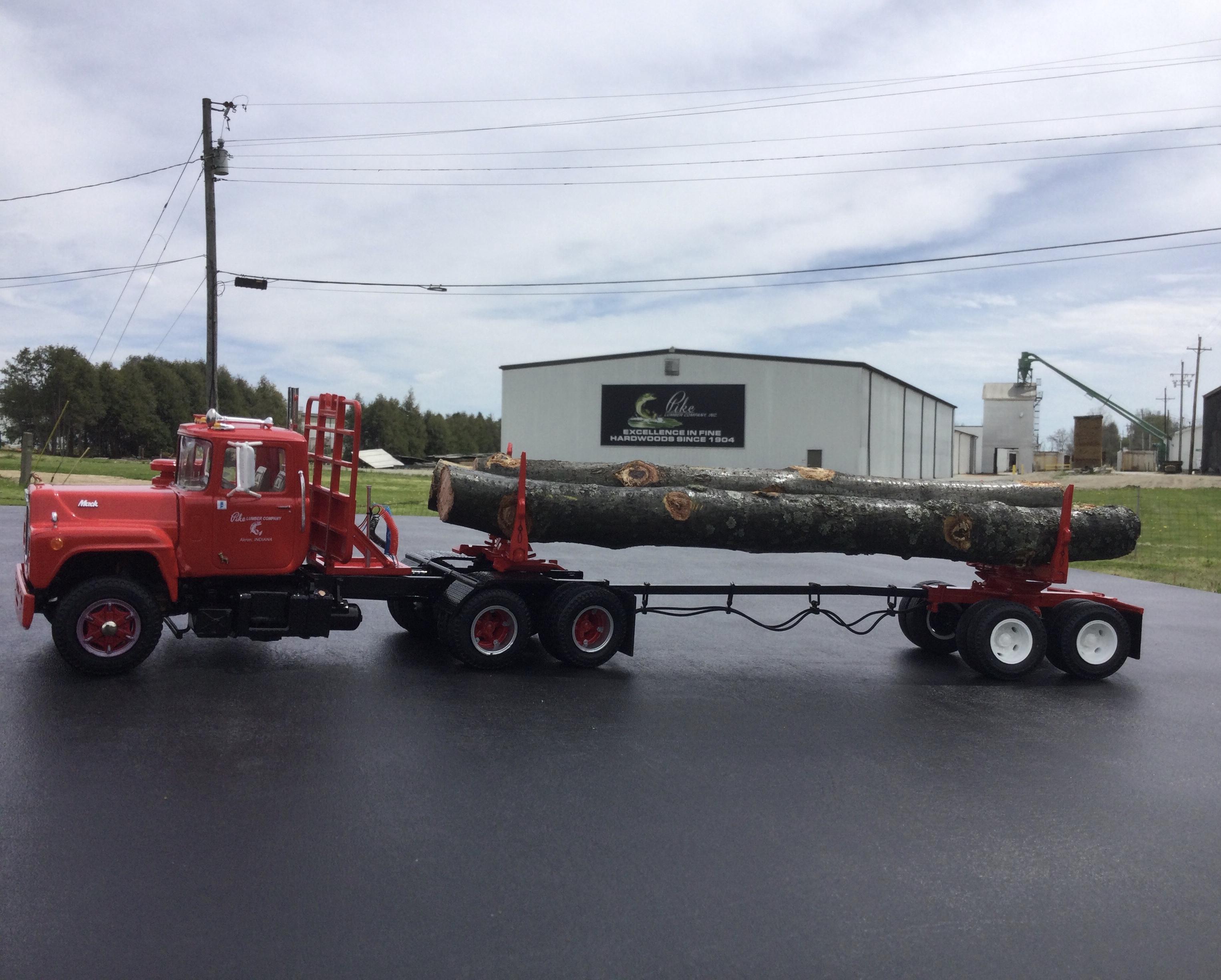 AMT Mack R685ST - Model Trucks: Big Rigs and Heavy Equipment AMT Mack R685ST - Model Trucks: Big Rigs and Heavy Equipment