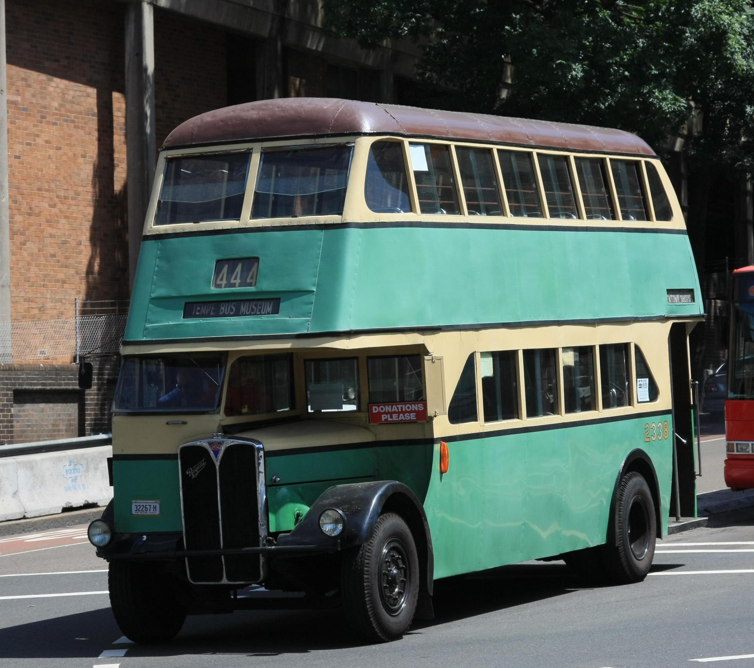 Double_decker_bus_sydney.thumb.JPG.ef92edb797e8bcd7d721f9d081716e39.JPG