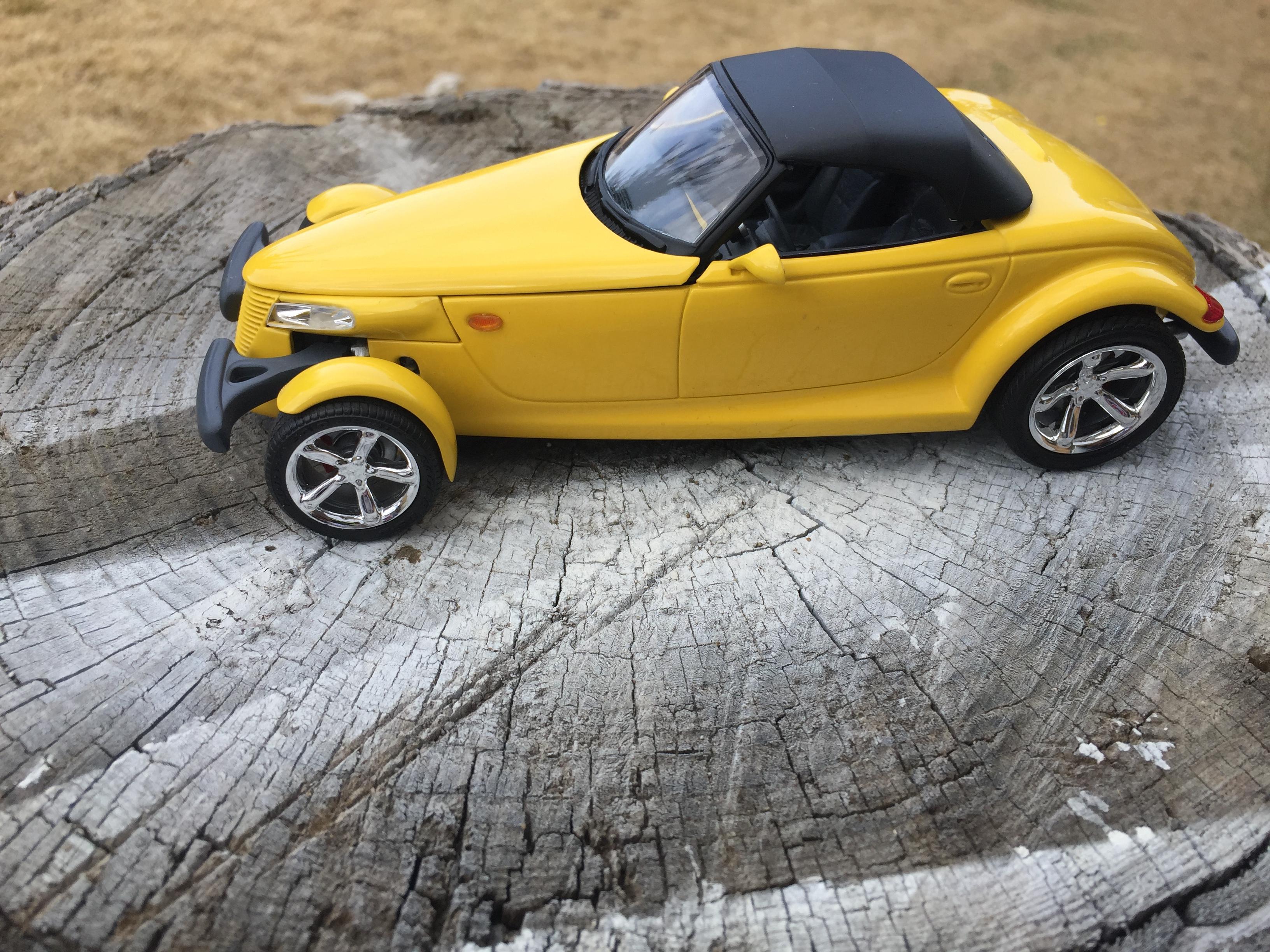 REVELL 1997 Plymouth Prowler - Model Cars - Model Cars