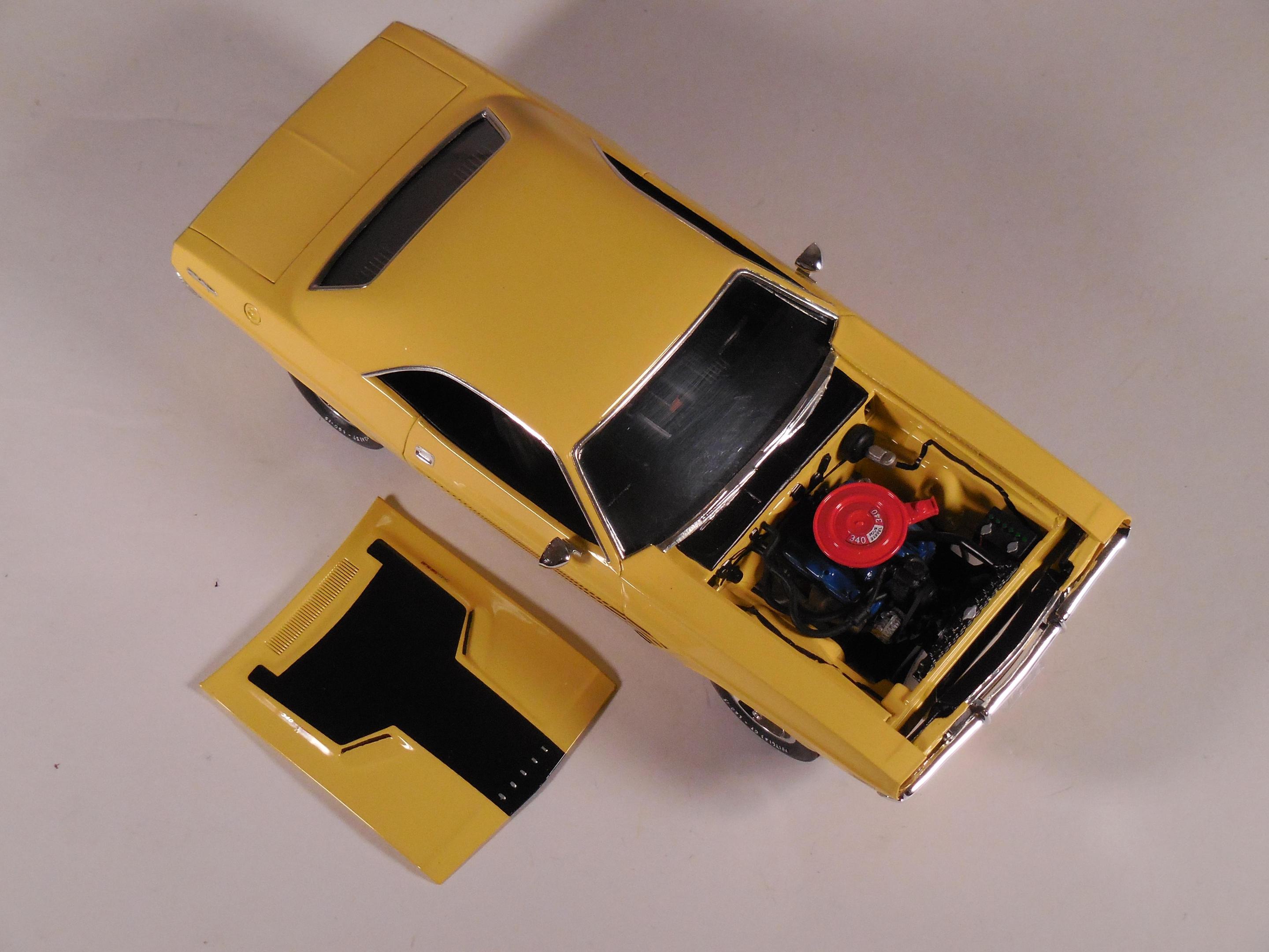 72 Challenger Rallye 1h.JPG