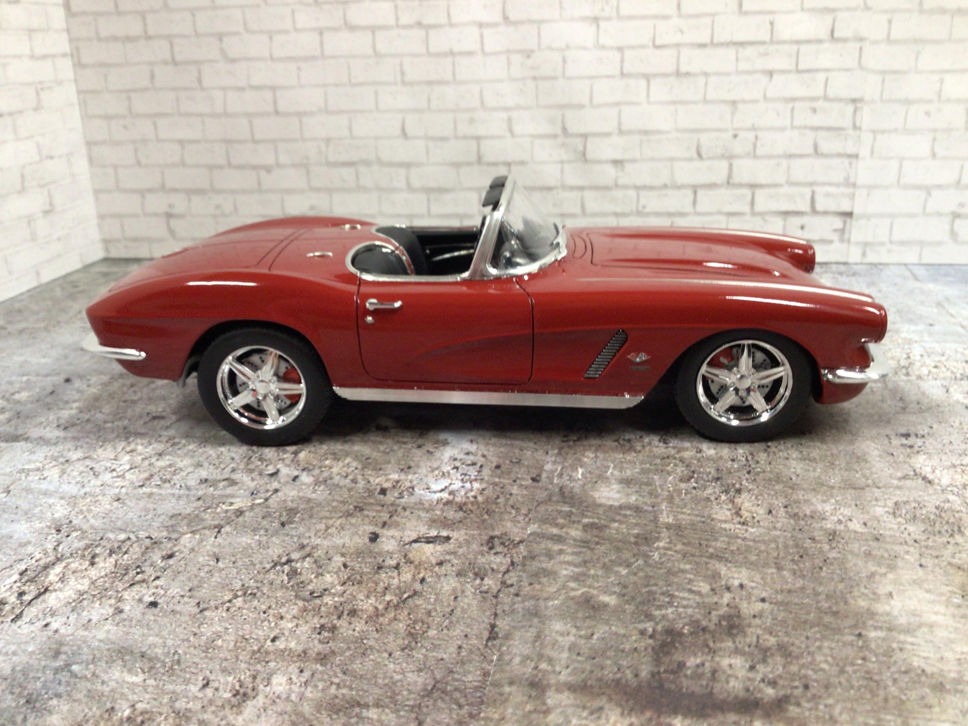Revell '62 Corvette Roadster - Model Cars - Model Cars