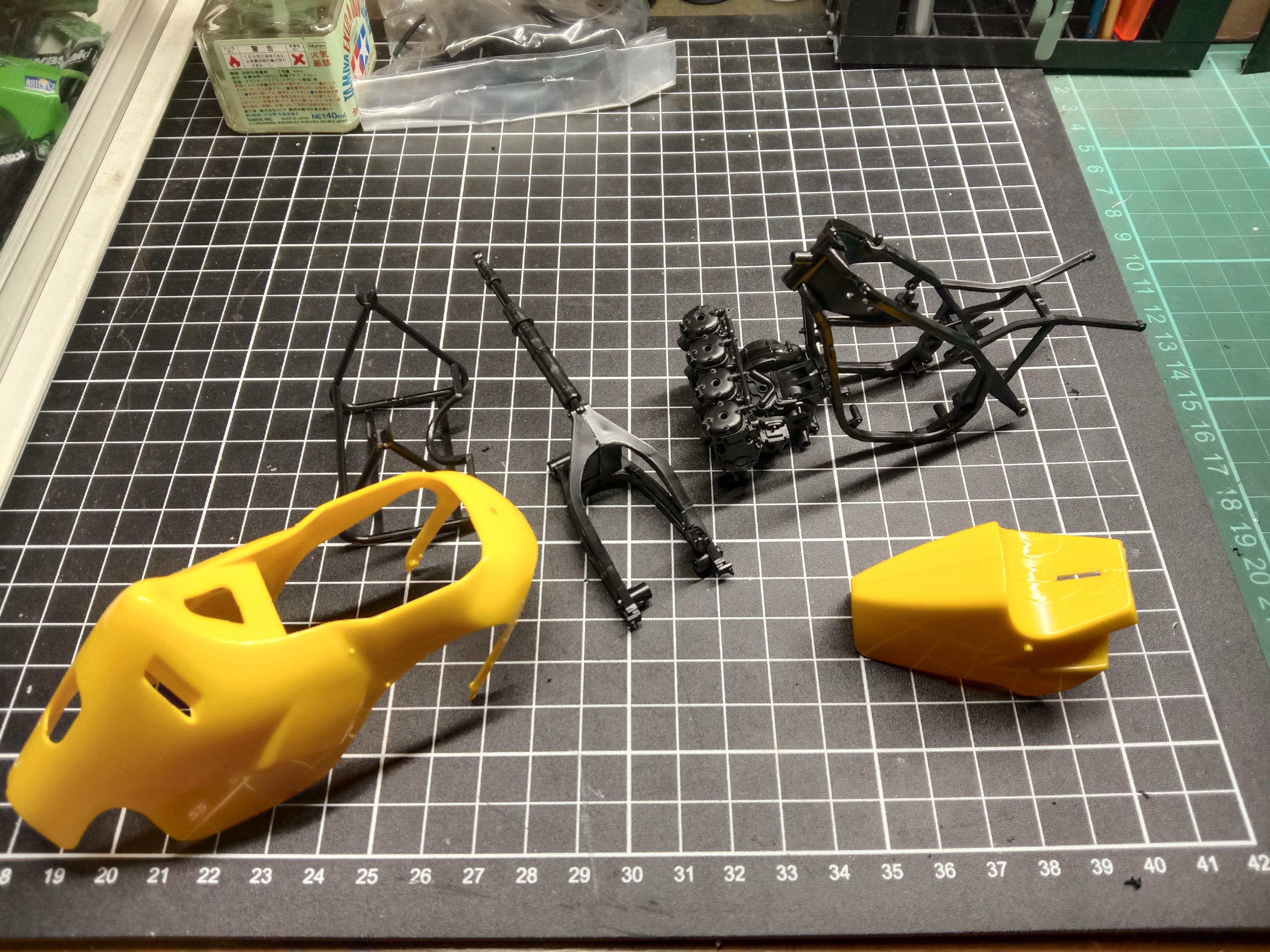 Tamiya 1/12 YZR500 with Kenny Roberts rider - WIP: All The Rest Tamiya 1/12 YZR500 with Kenny Roberts rider - WIP: All The Rest