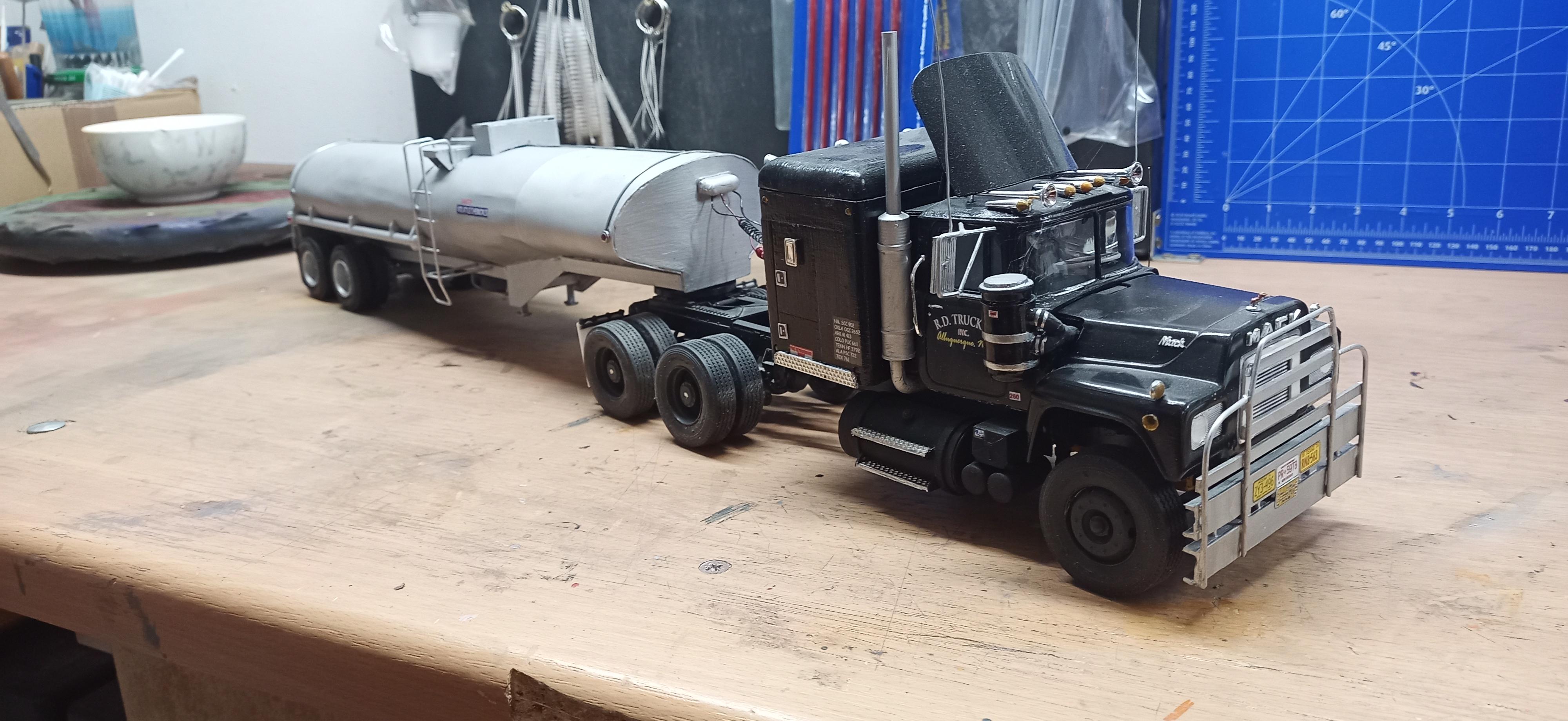 Truck Rubber Duck and fuel Tanker trailer movie Convoy | 3D Print Model