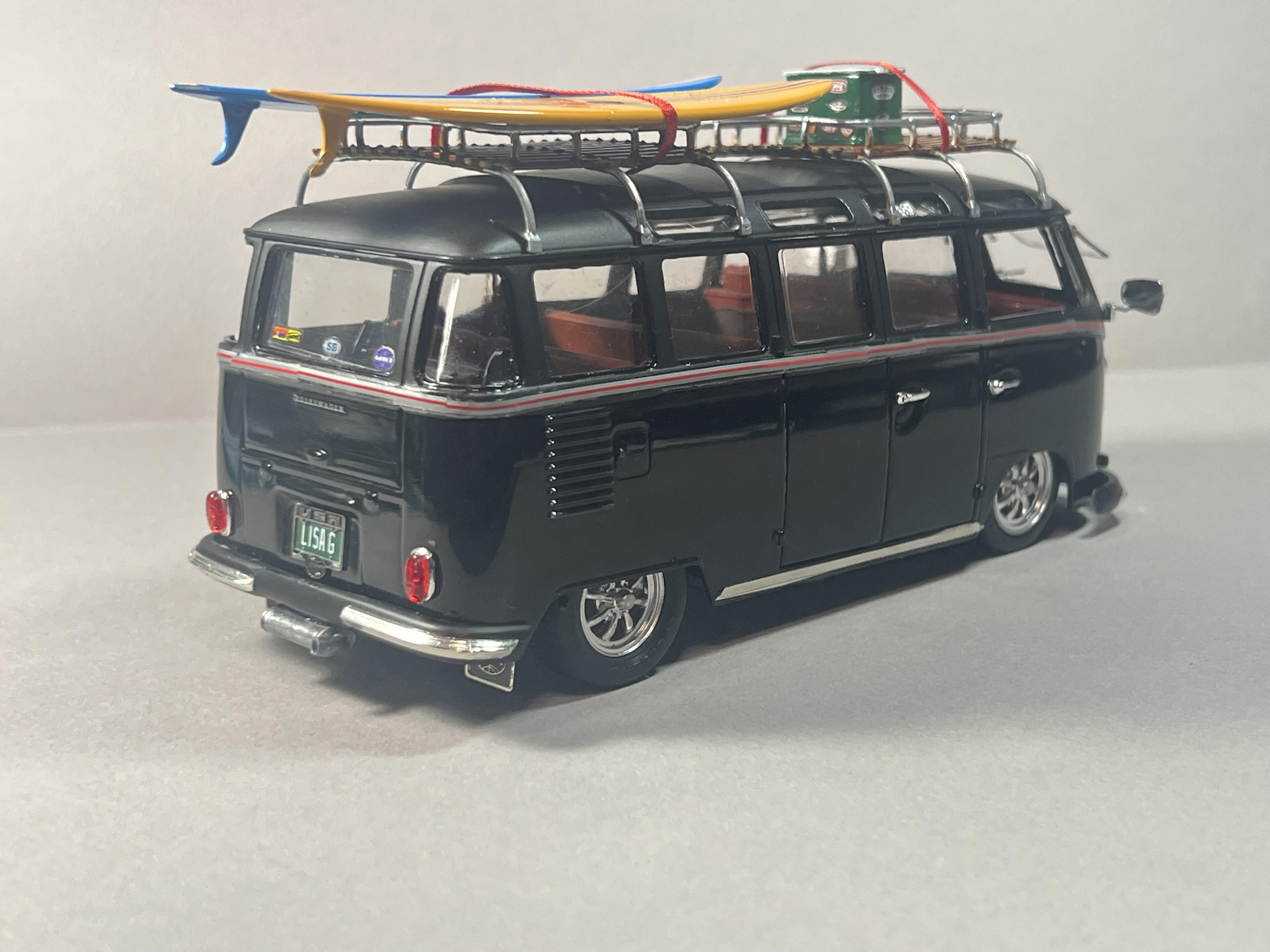 Hasegawa 63 VW Samba Bus - Model Trucks: Pickups, Vans, SUVs