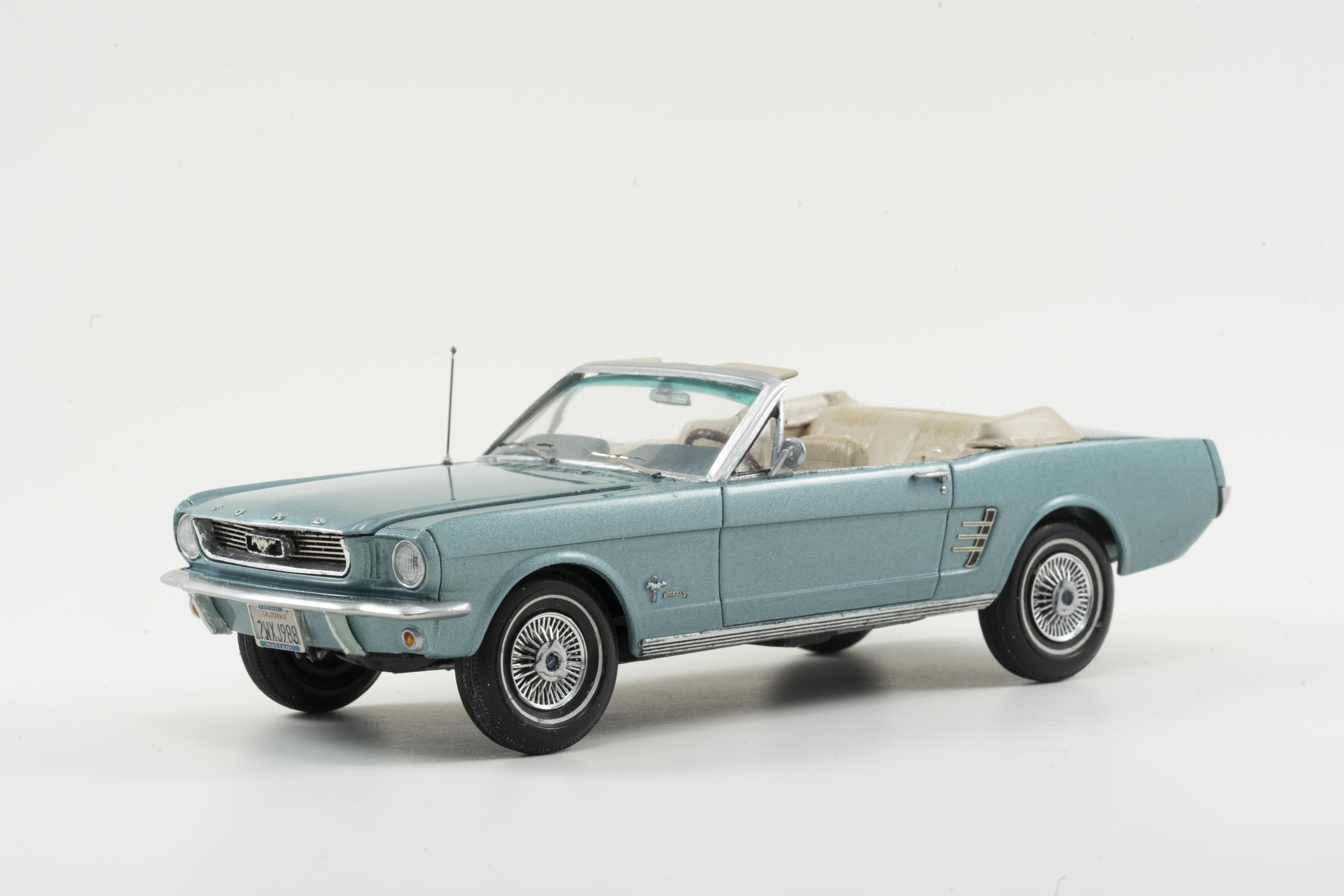 64CC3FE4-1A8E-49A6-A1D4-48EDDA442937CarModels-1966Convertible_002.thumb.jpeg.1a47fa2d377e88b26ba4765c5823a578.jpeg
