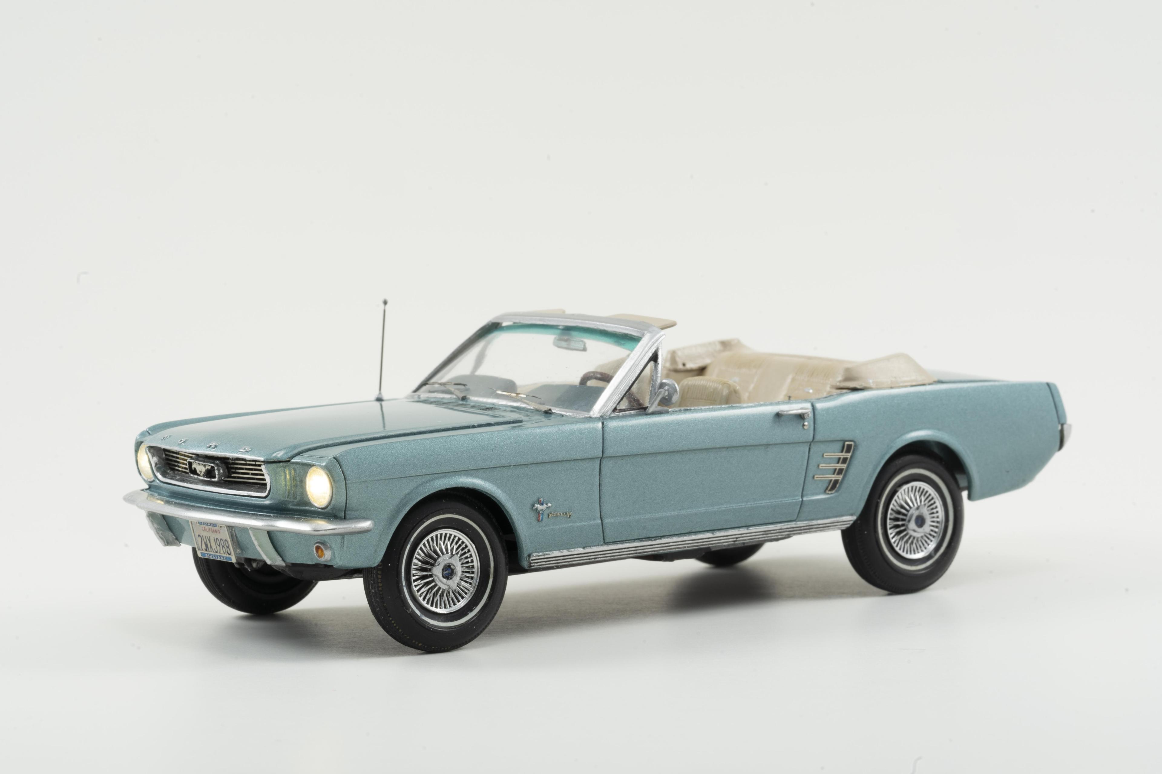 E2464EBB-3412-43DC-AD94-A79ACEDAC62ECarModels-1966Convertible_004.thumb.jpeg.3ccacb77a8d74da8a3f630fe2a8225ad.jpeg