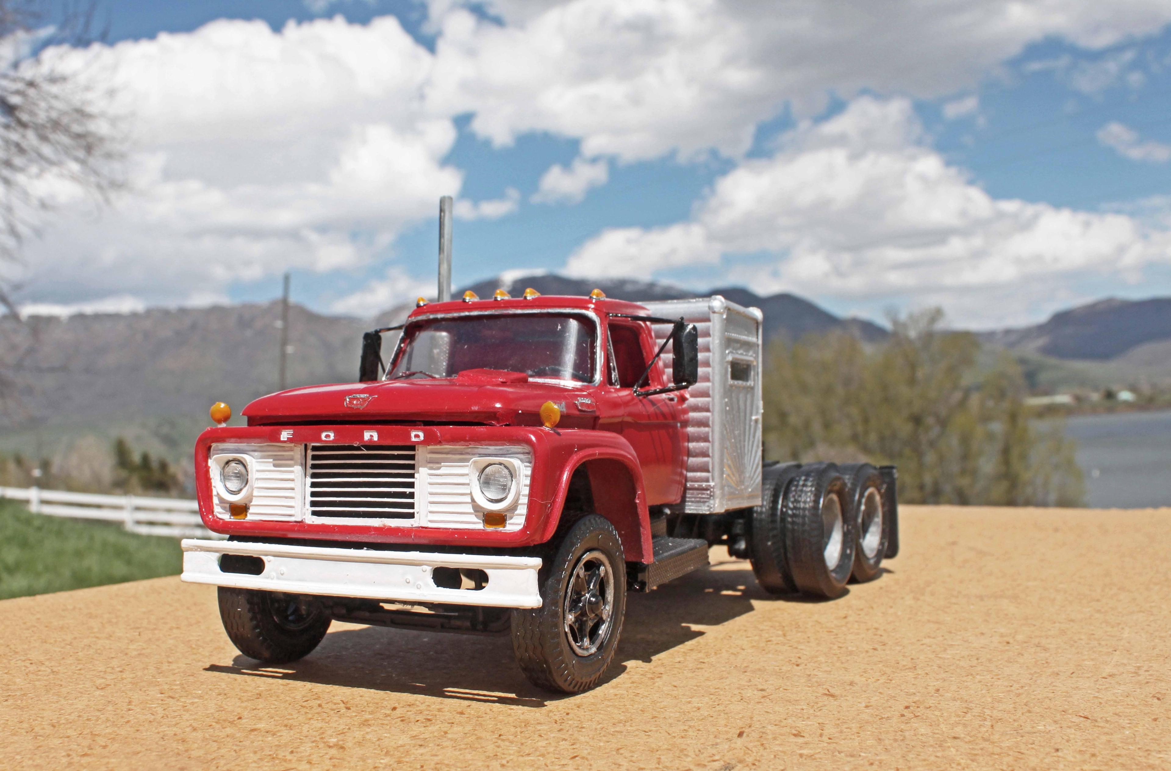 Ford 1965 T950-5.JPG