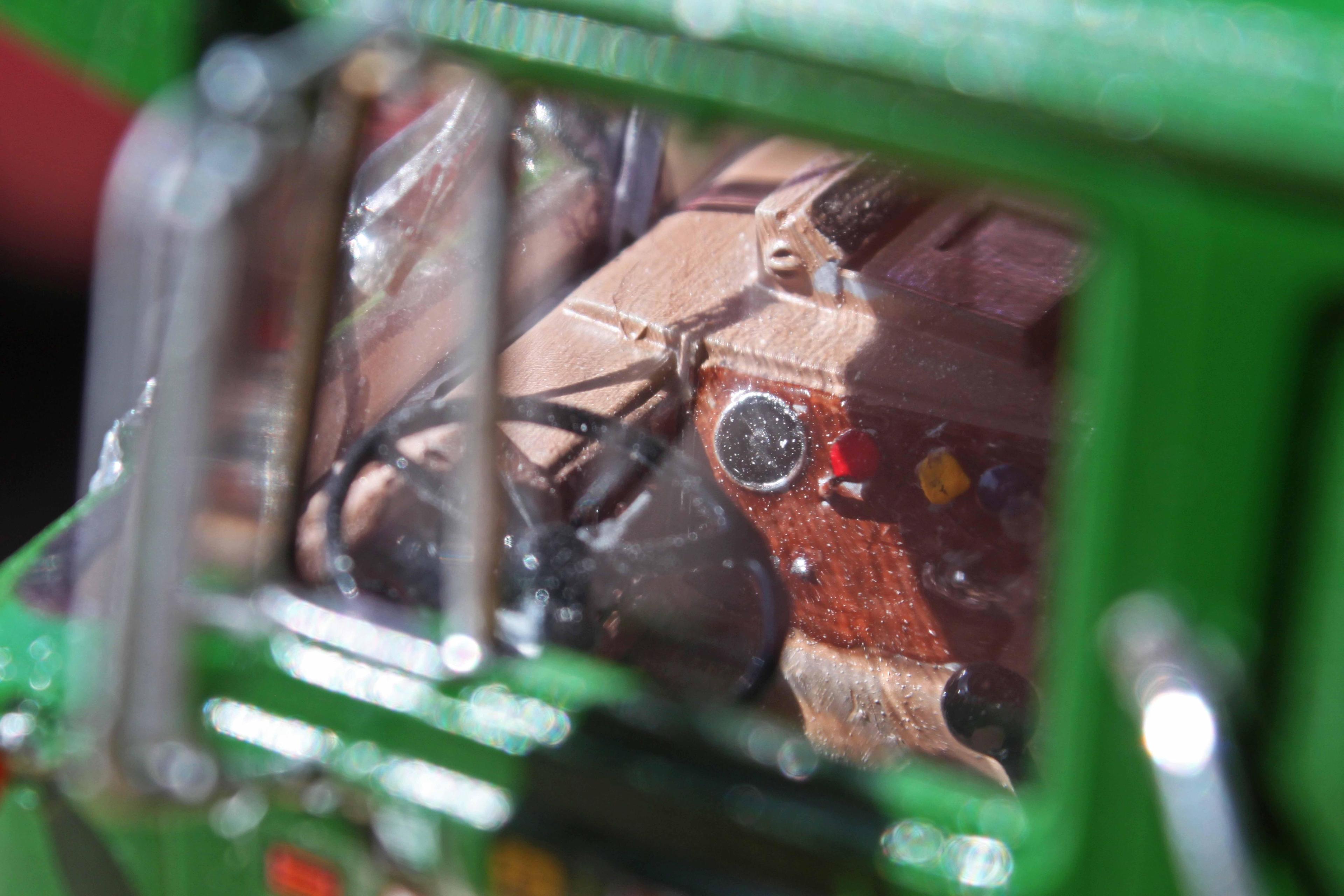 Mack 1969 F737-11.JPG