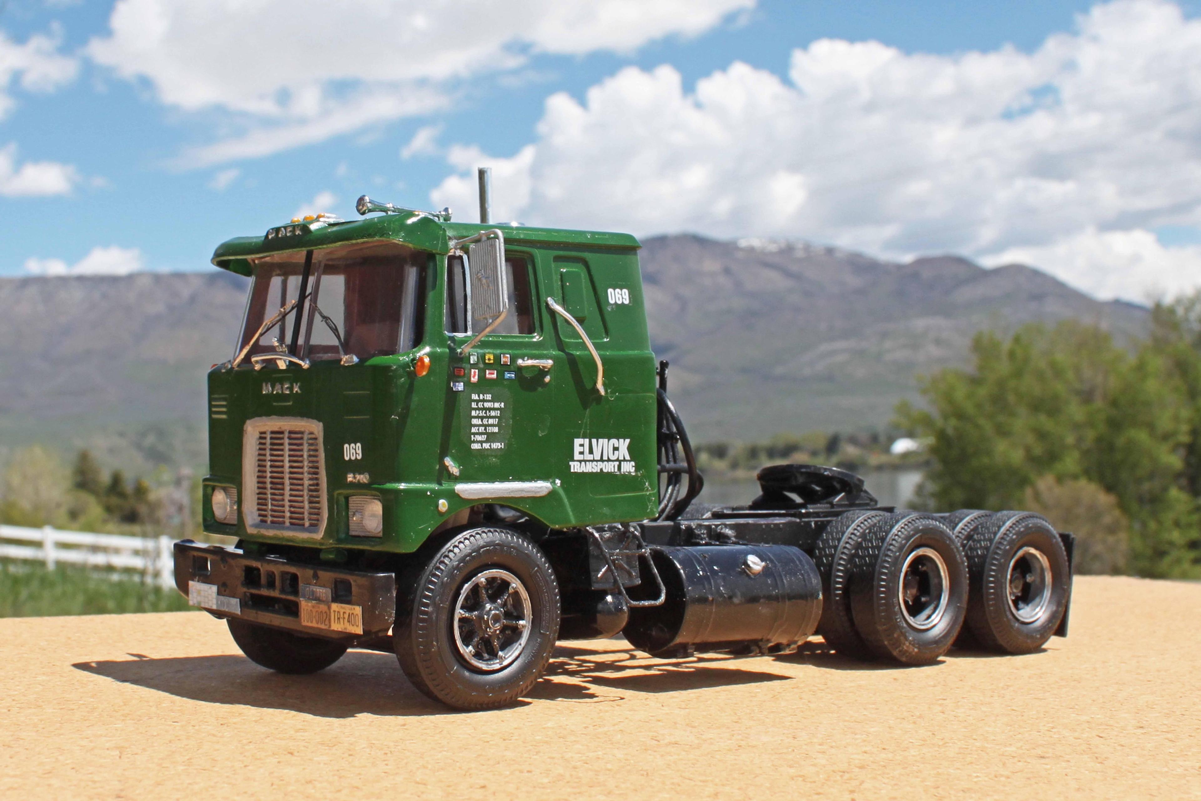 Mack 1969 F737-6.JPG