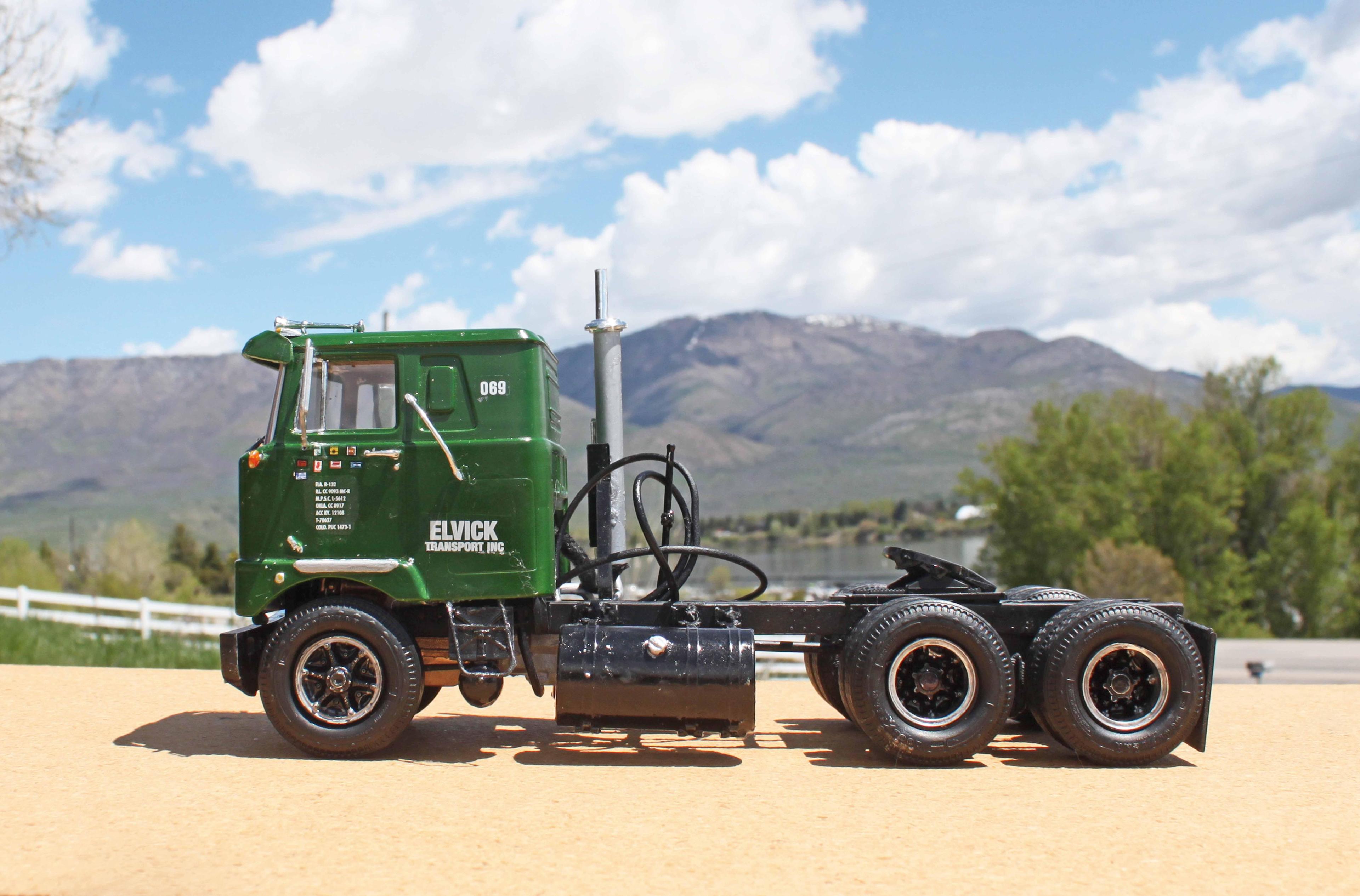 Mack 1969 F737-7.JPG