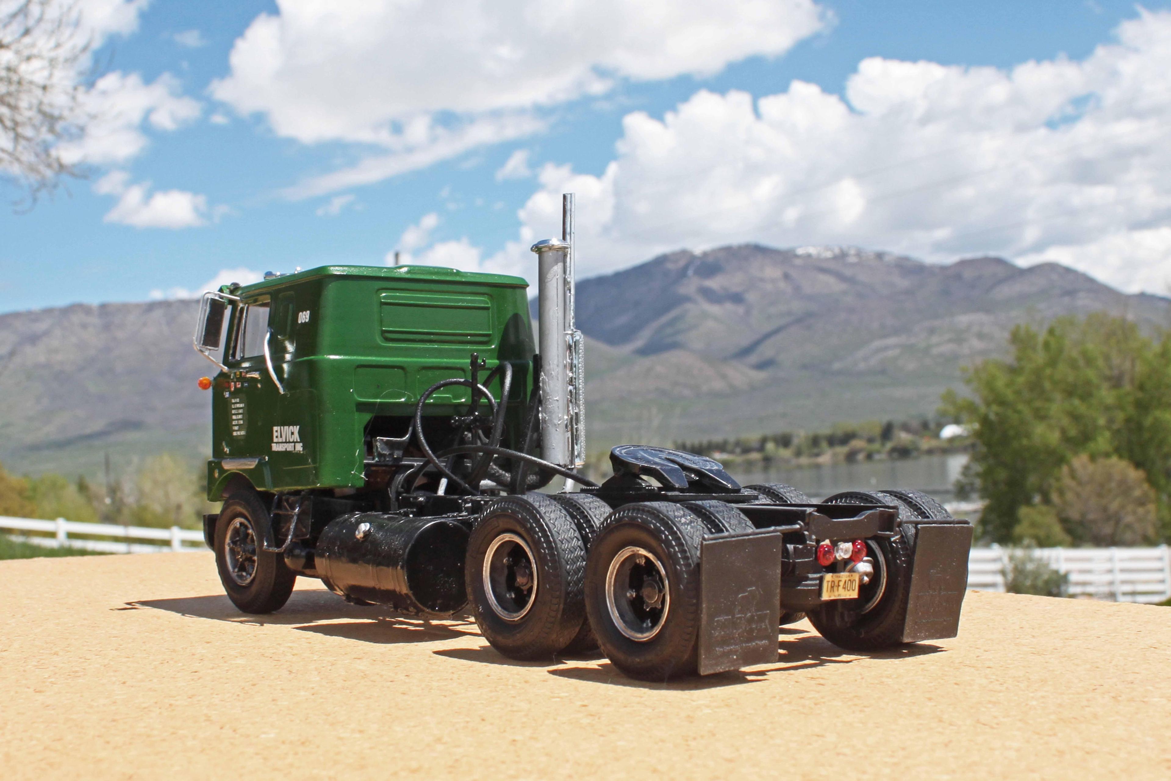 Mack 1969 F737-8.JPG