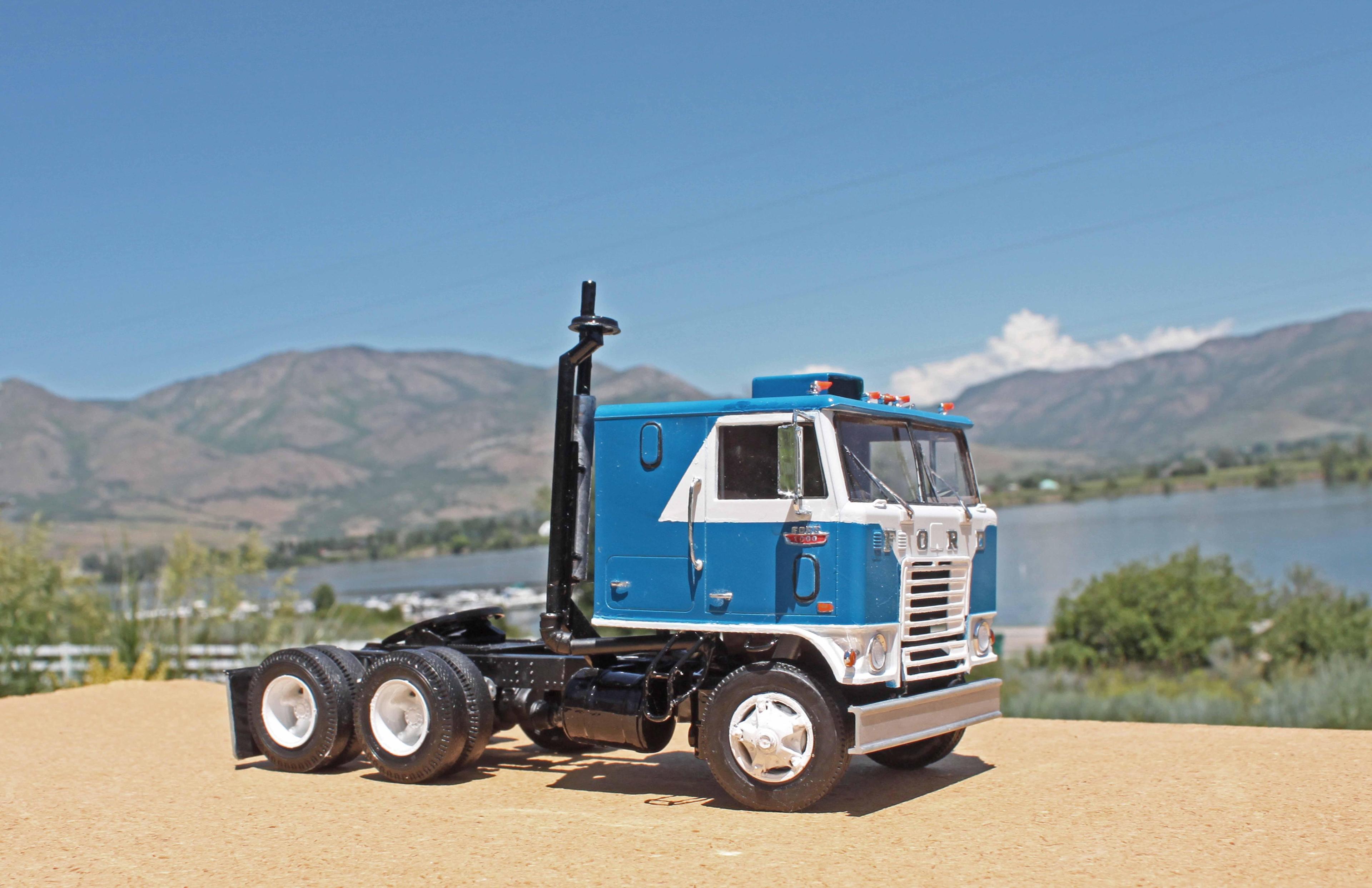 Ford 1969 W1000-3.JPG