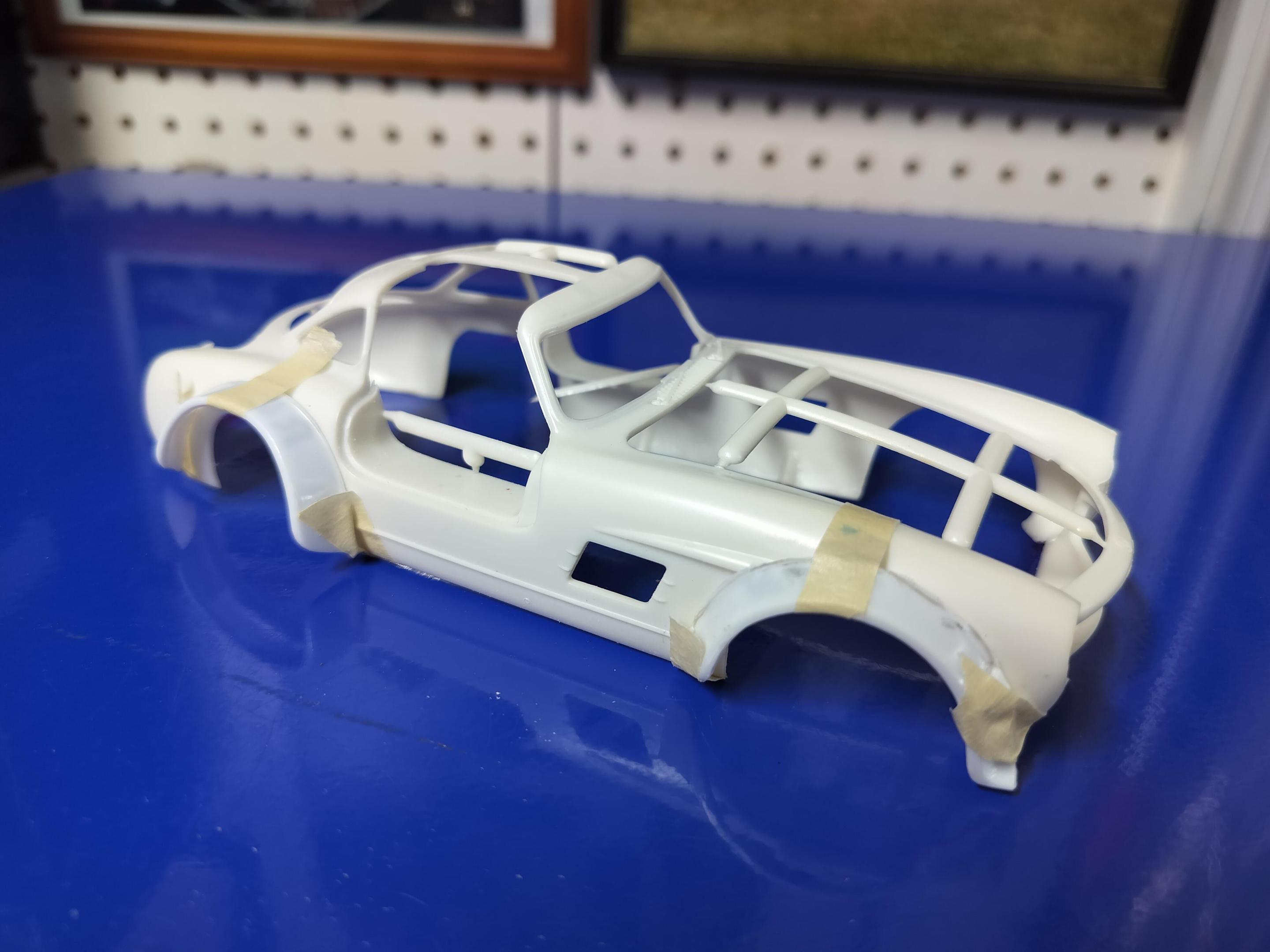 Wide body Gullwing.jpg