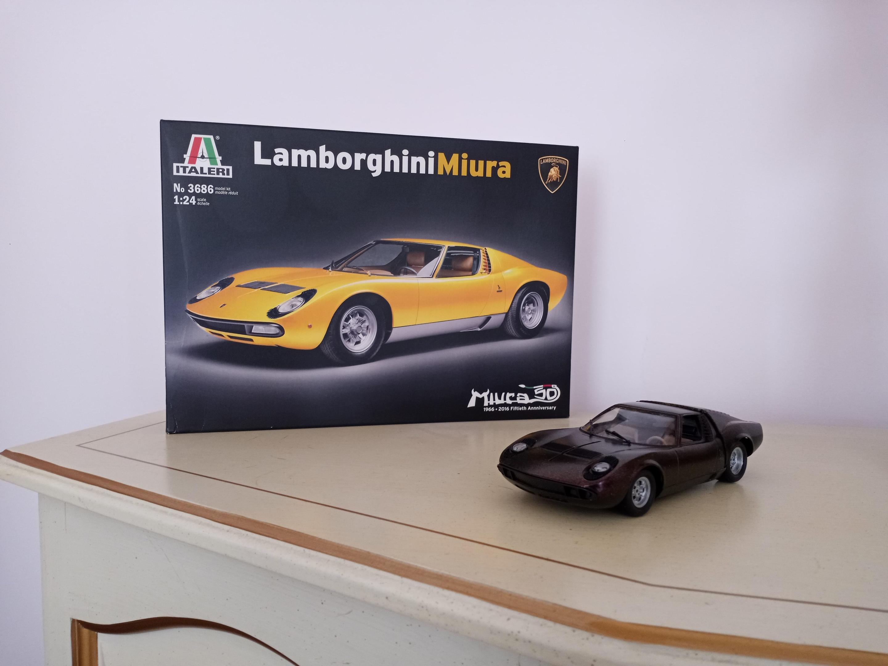 20241126_Lamborghini_Felice_Joseph_Build_with_Box.jpg