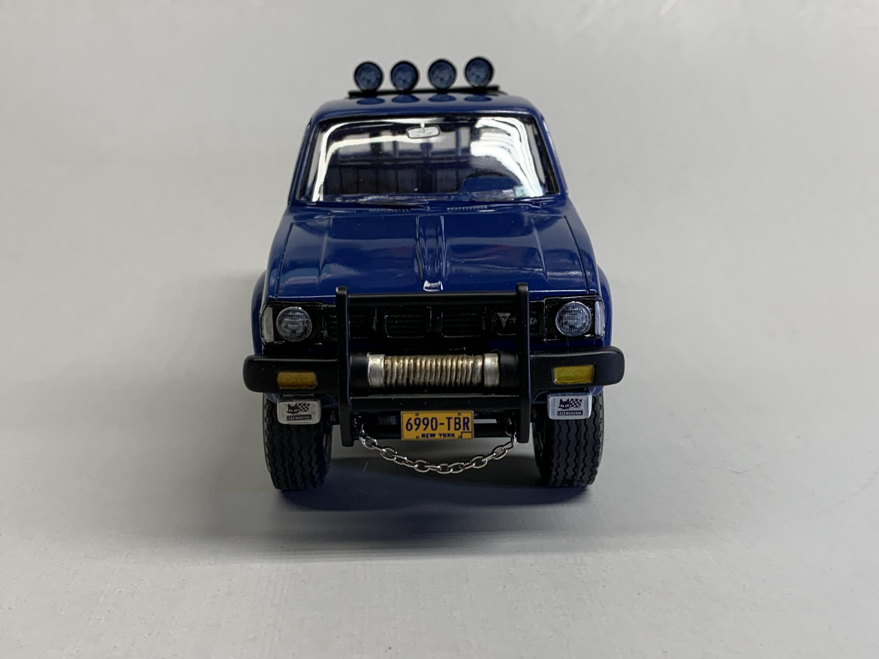 Amazon | AMT 1/25 ミニカー ハイラックス SR5 1980