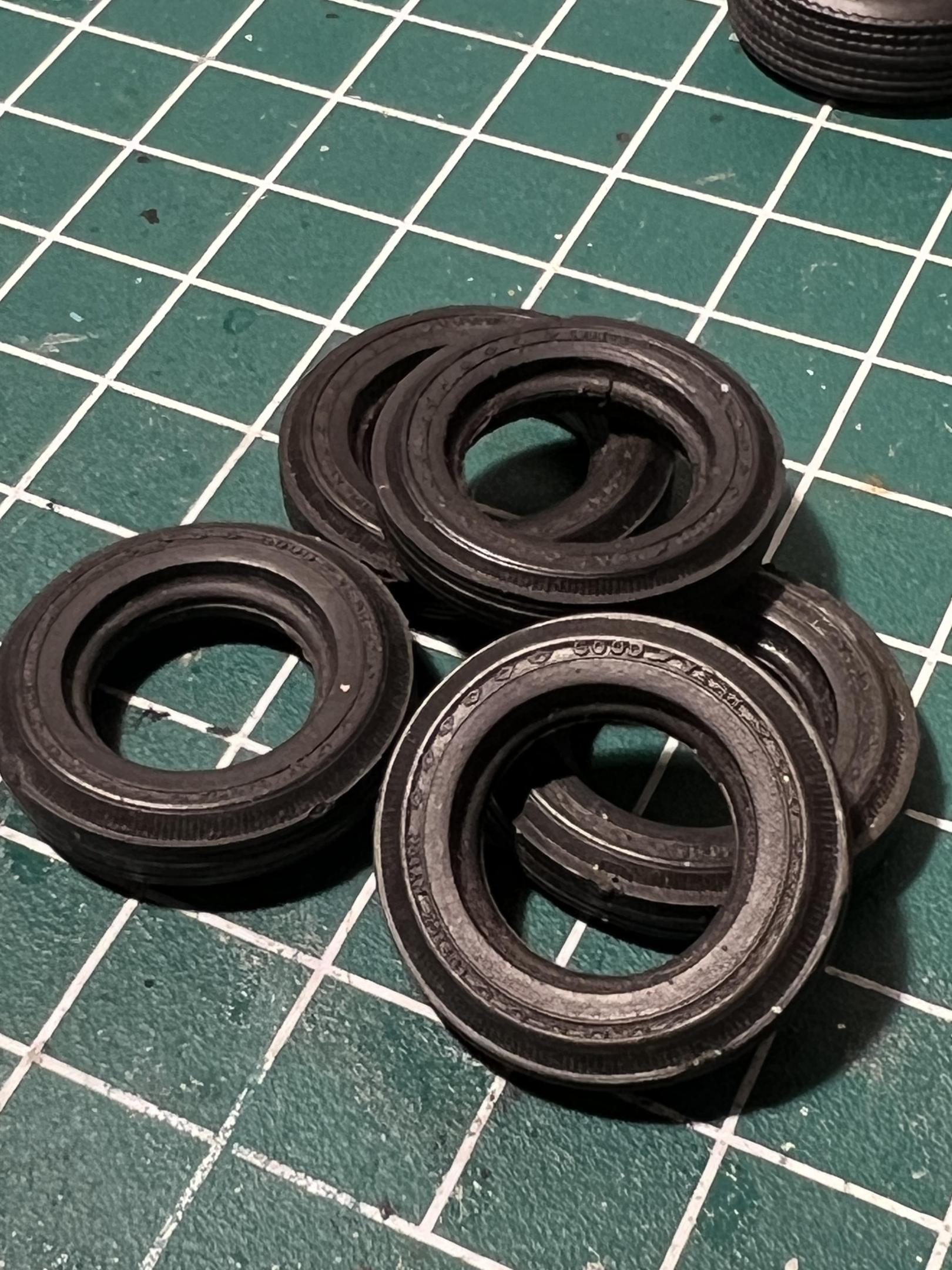 Revell Goodyear Custom Nylon.jpeg