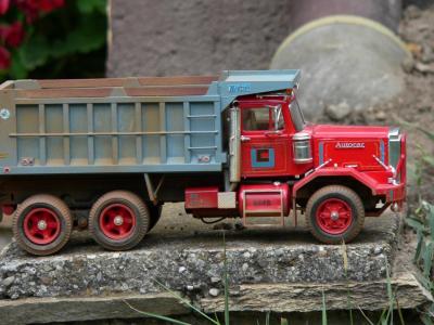 post-11195-0-03302300-1428513081_thumb.j